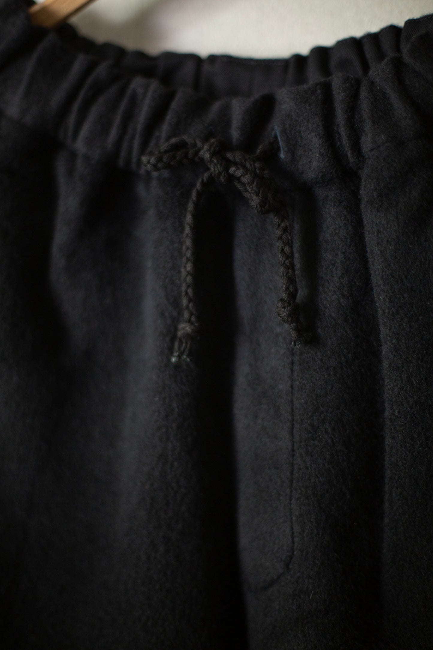 JOGGING pants in brushed BLACK wool silk camel