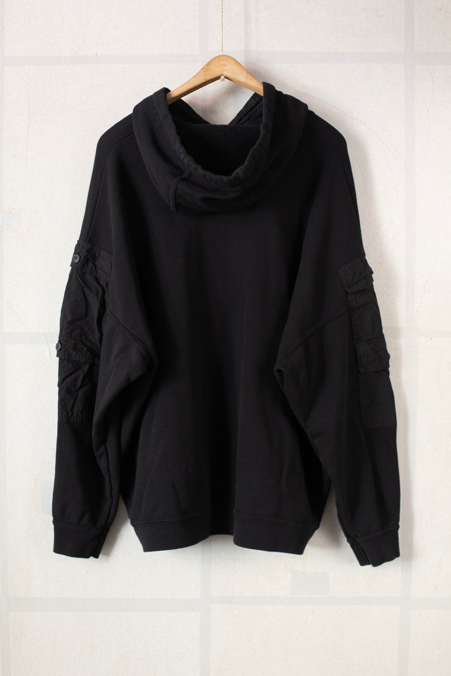 black sweat/washed dense cloth hooded sweat