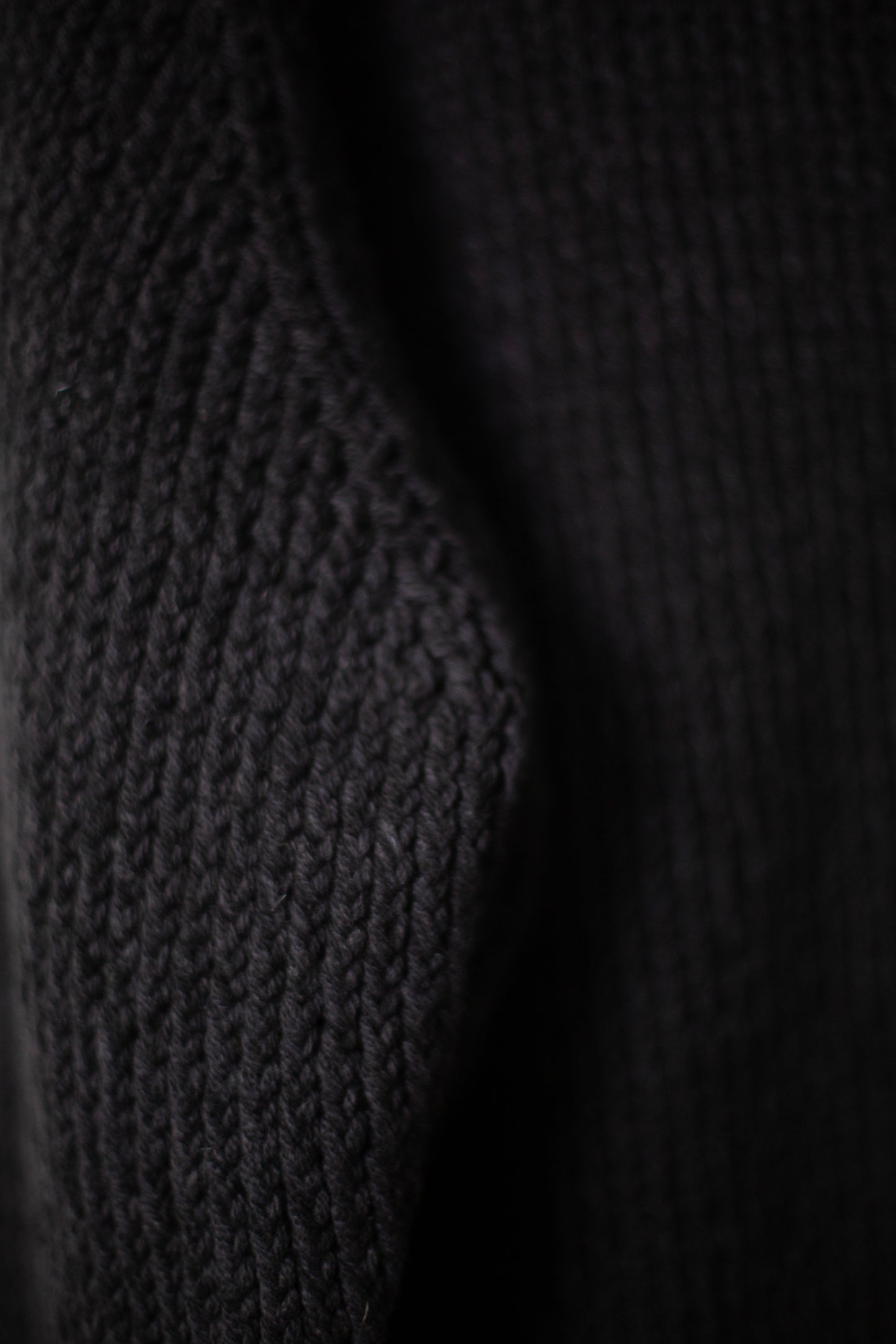 KNIT#68 - LALIN BLACK