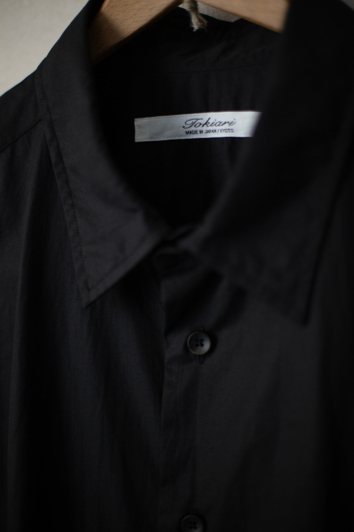 Black classic shirt
