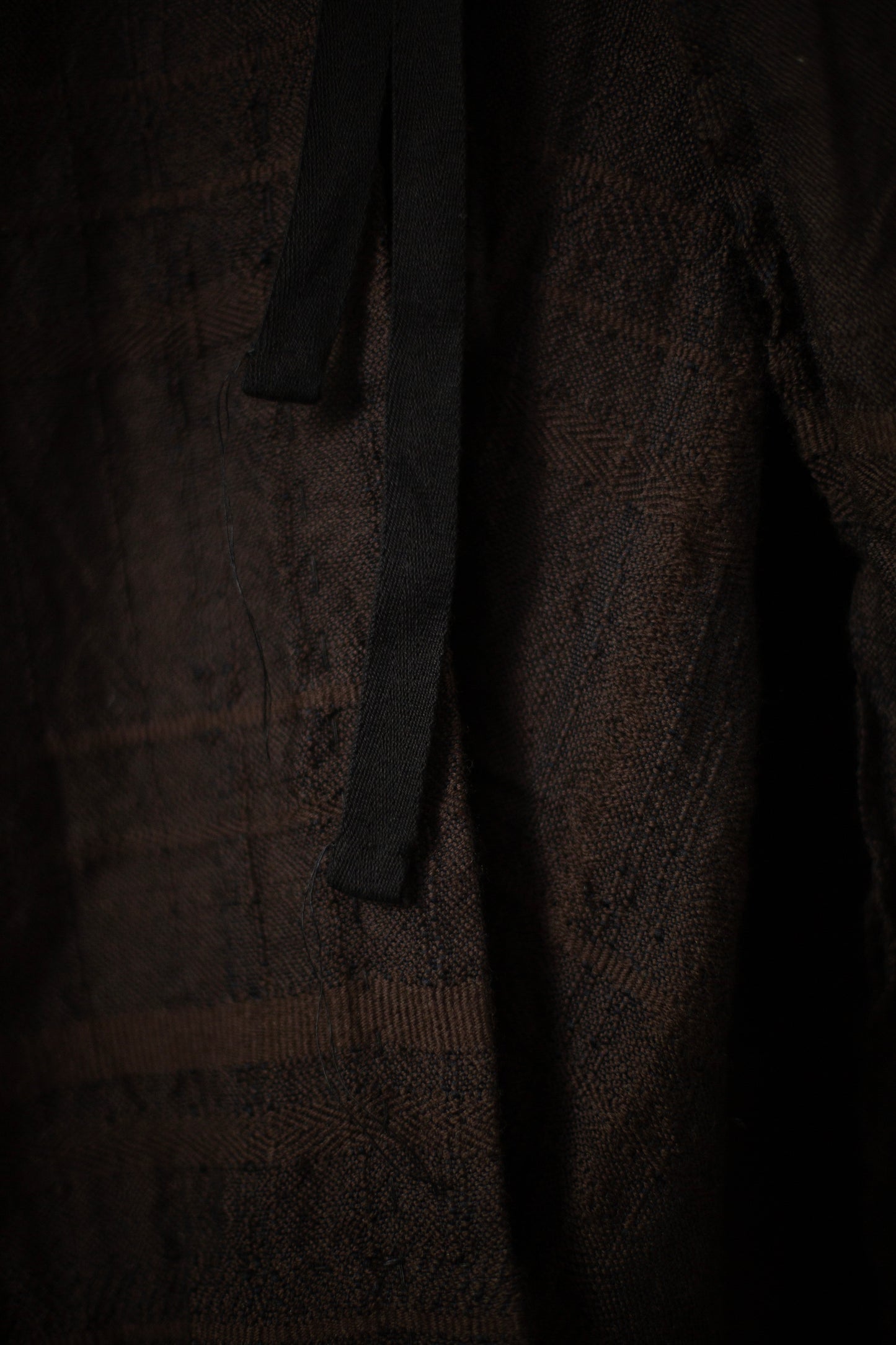 golden dragon IV - An Autumn brown sleeveless kimono