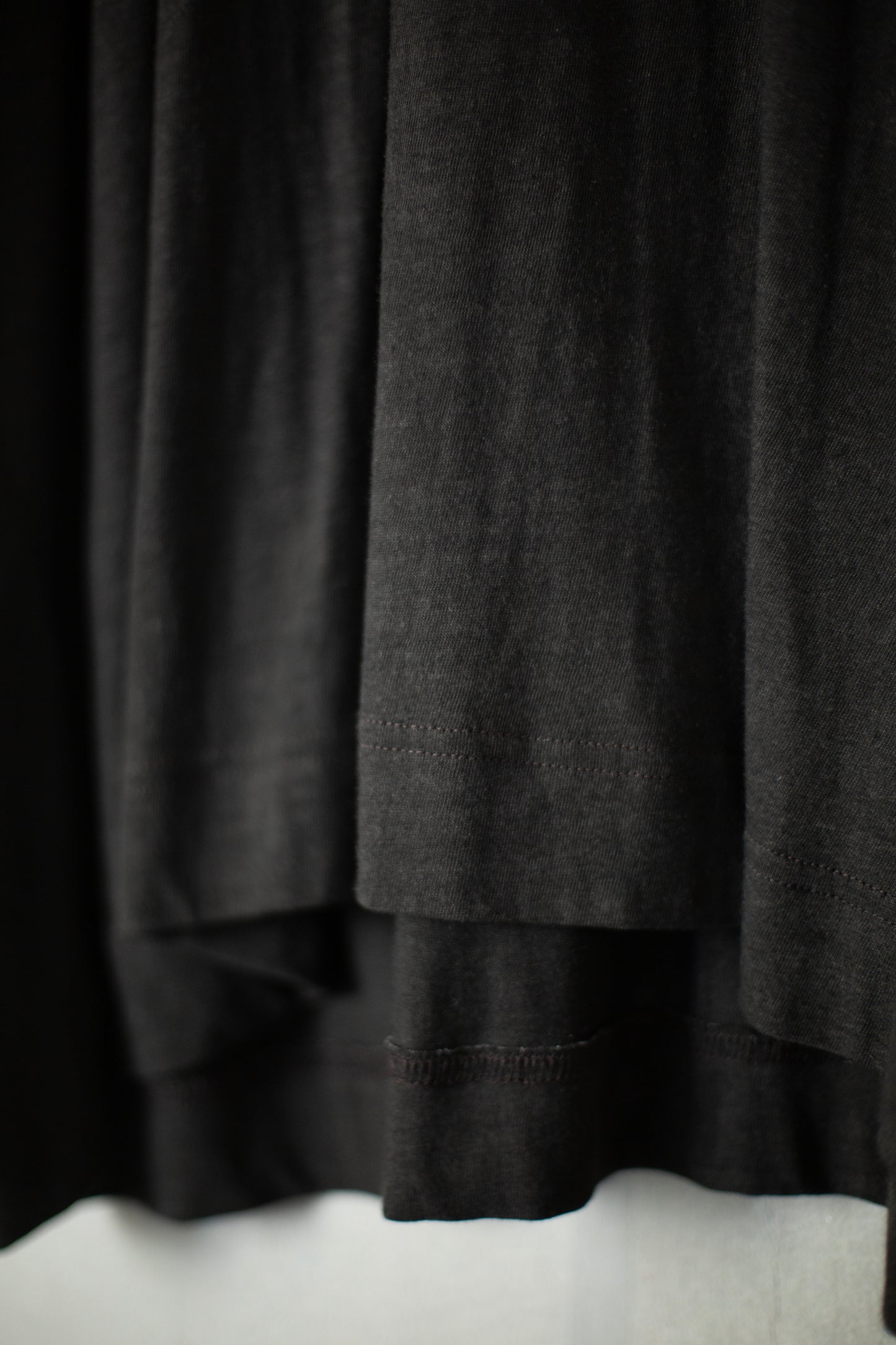 TEE#81 - COTTON LINEN JERSEY DARK SUMI