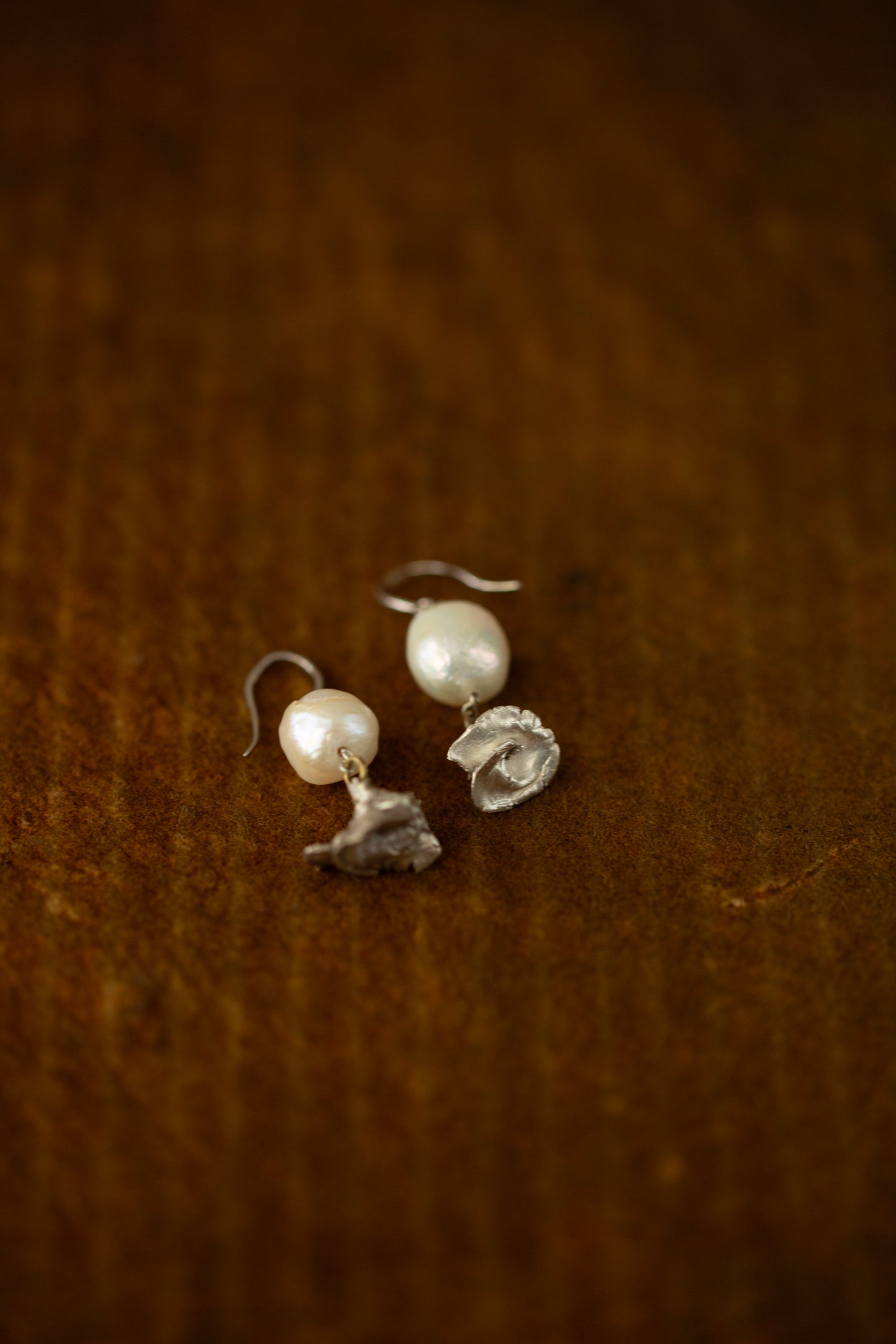 earrings with pearl and silver rose