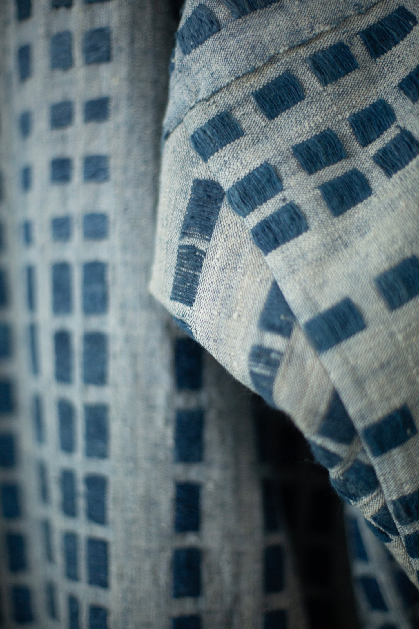 SHIRT#109 - HANDWOVEN INDIGO DASHES