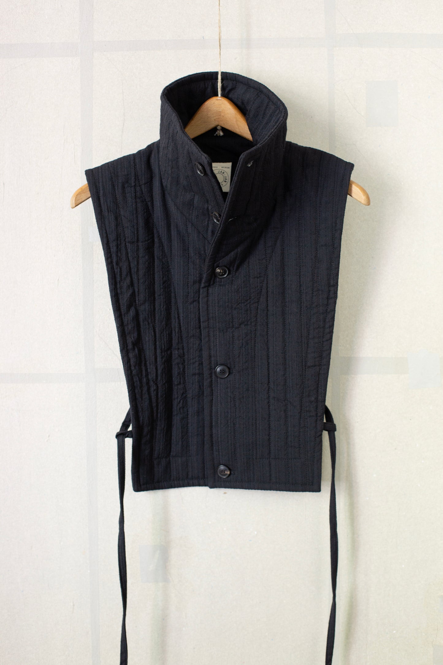 COLLAR PIECE#2 - MEDIUM SEERSUCKER PADDED DARK STRIPED