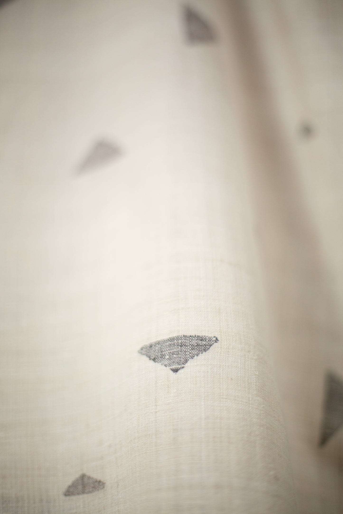 TUNIC#40 - HANDWOVEN GREY PEAKS
