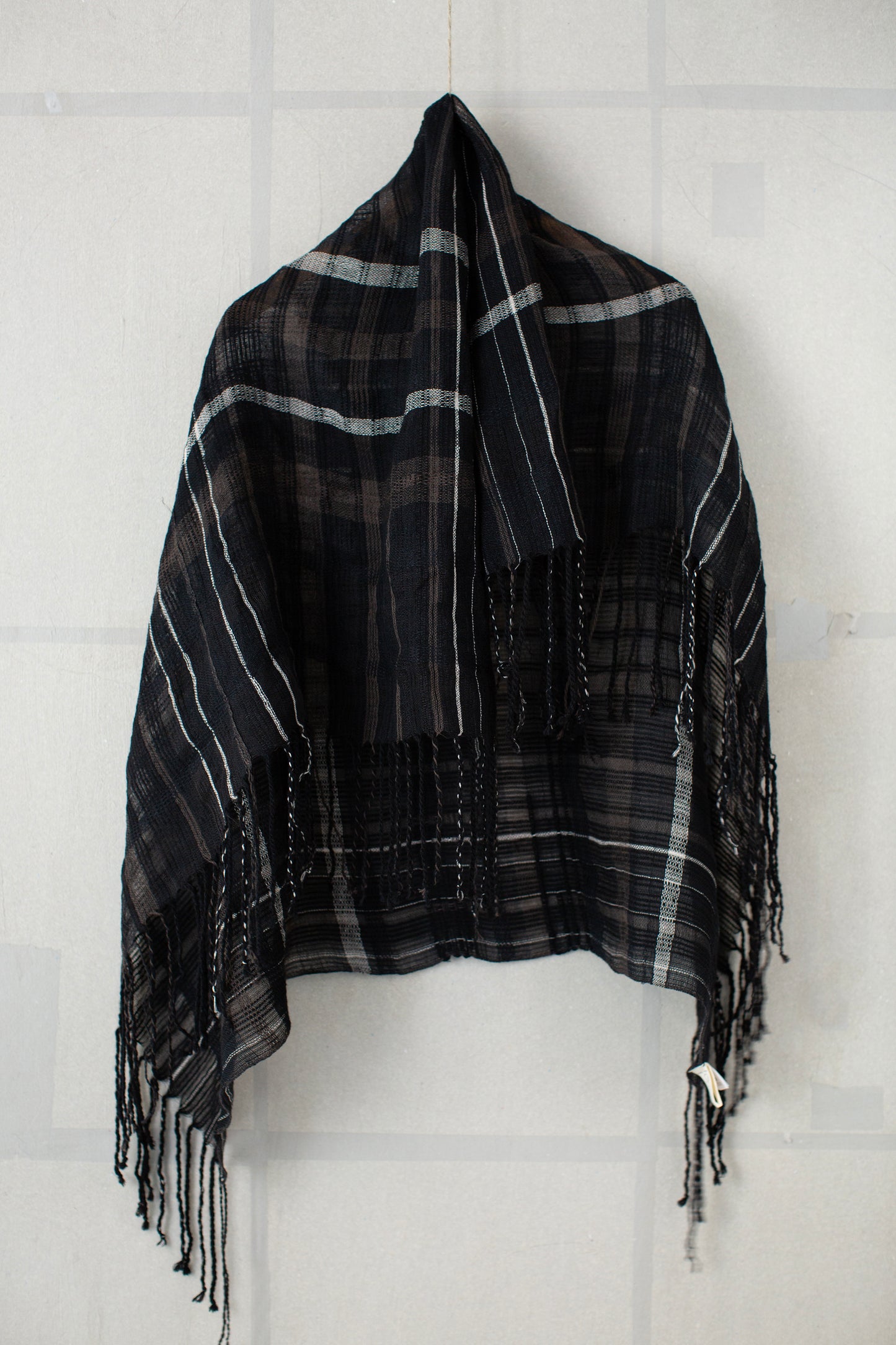 SCARF#41 - HANDWOVEN BLACK BROWN NATURAL