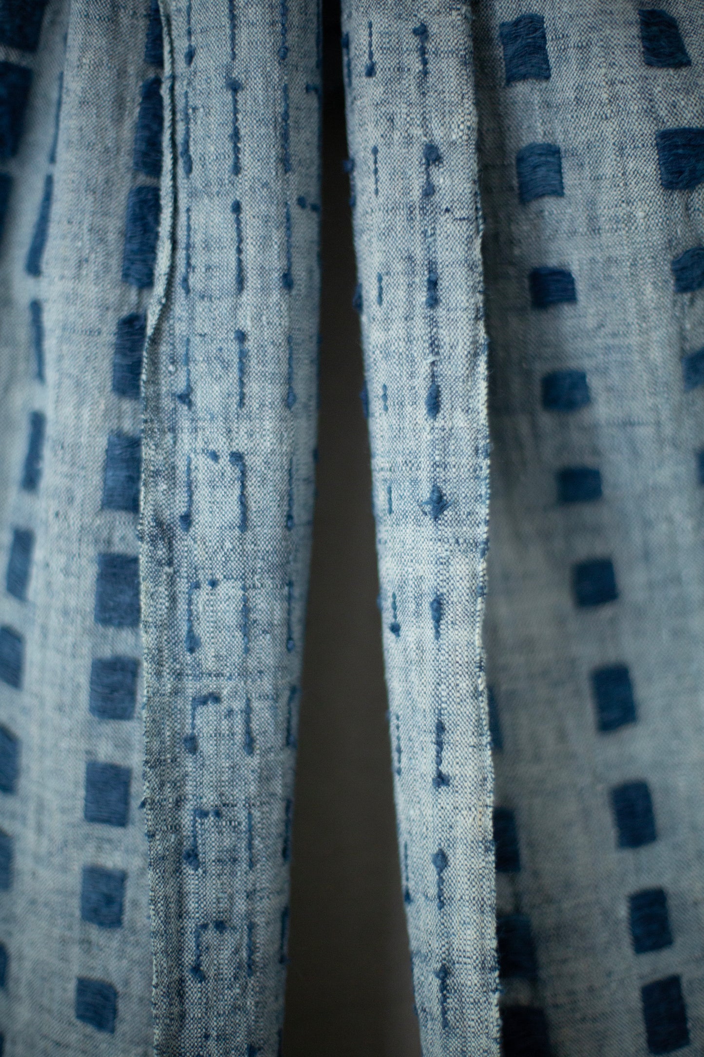 SCARF#36 - HANDWOVEN INDIGO DASHES