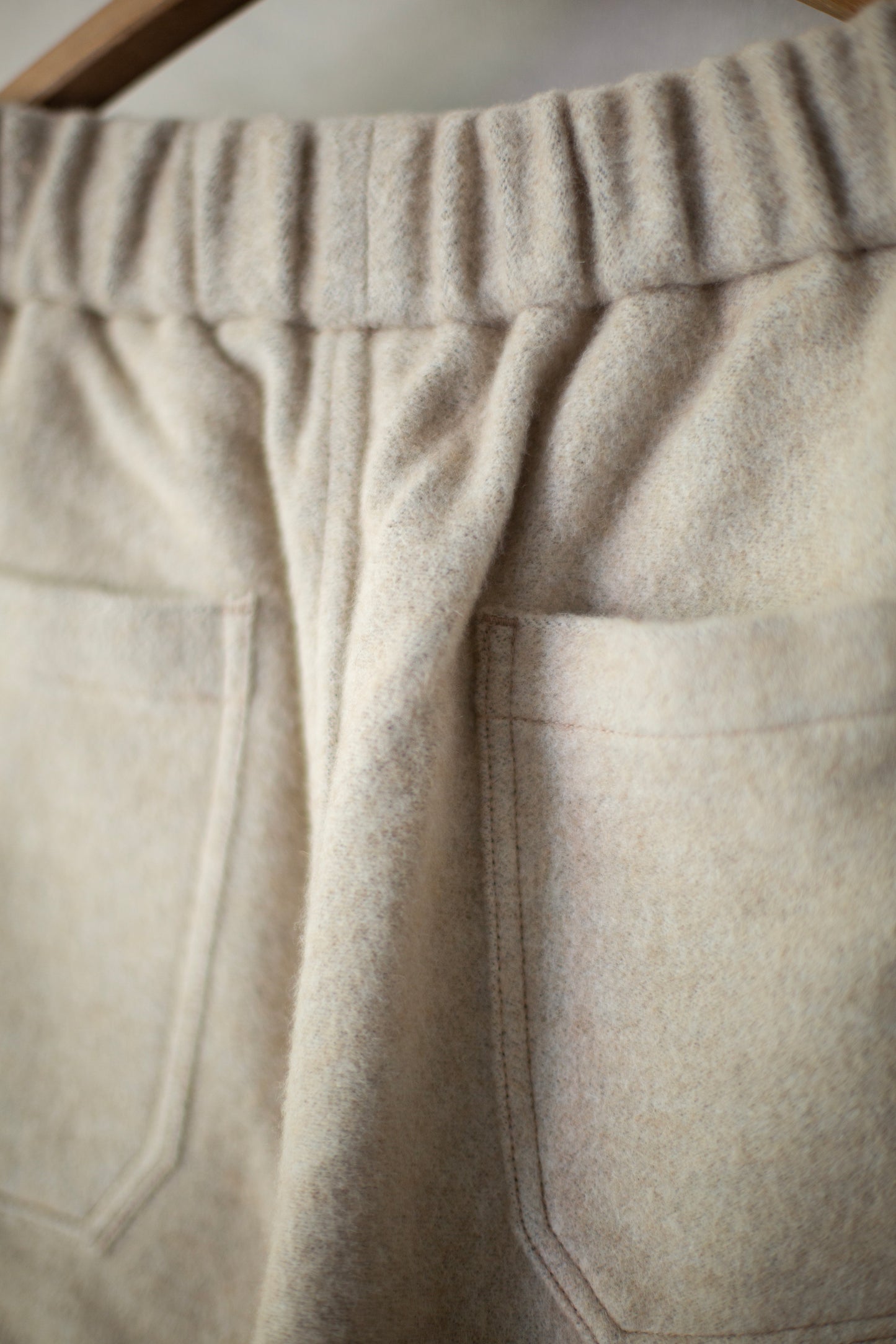 JOGGING pants in brushed beige wool silk camel