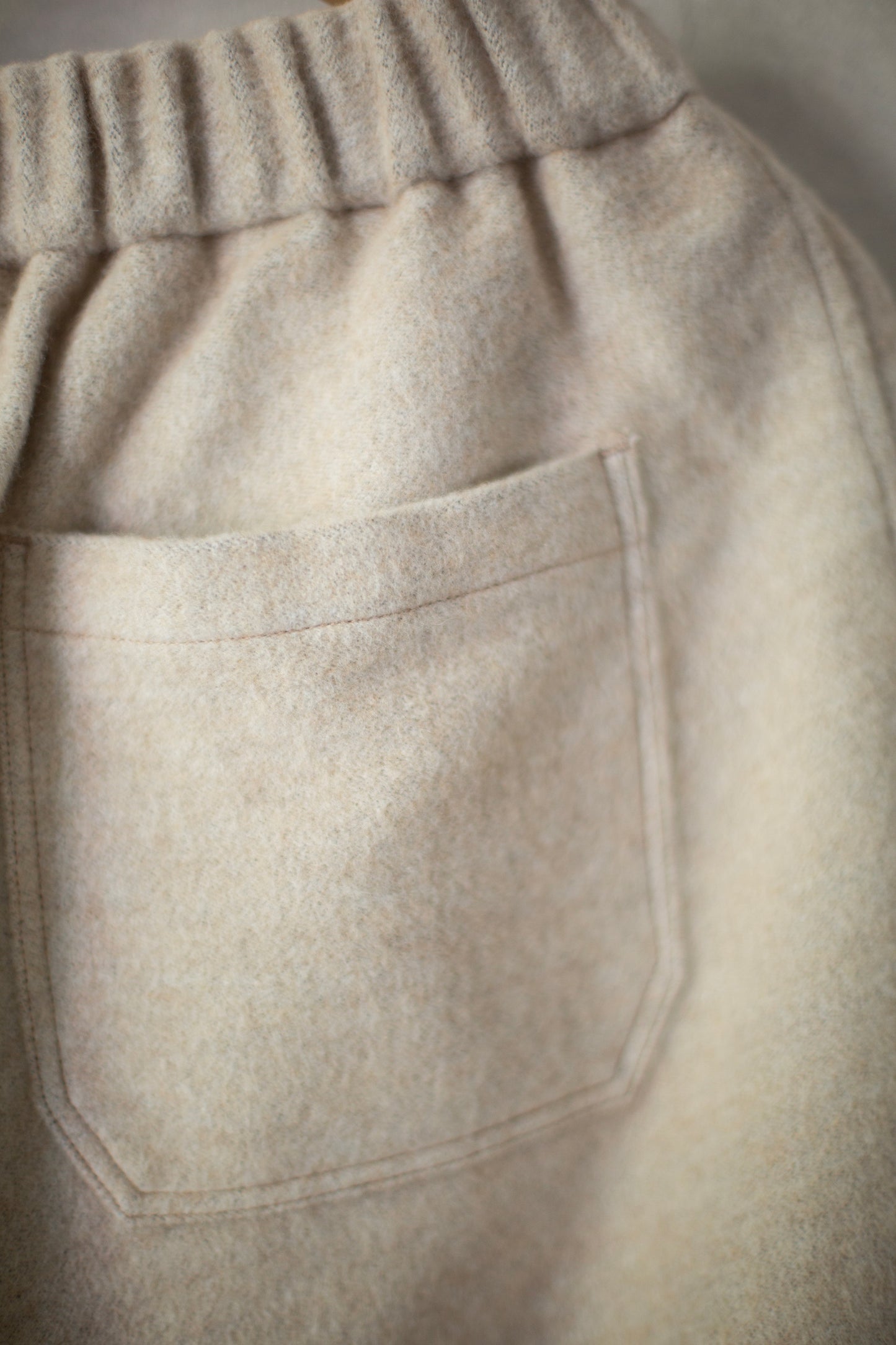 JOGGING pants in brushed beige wool silk camel