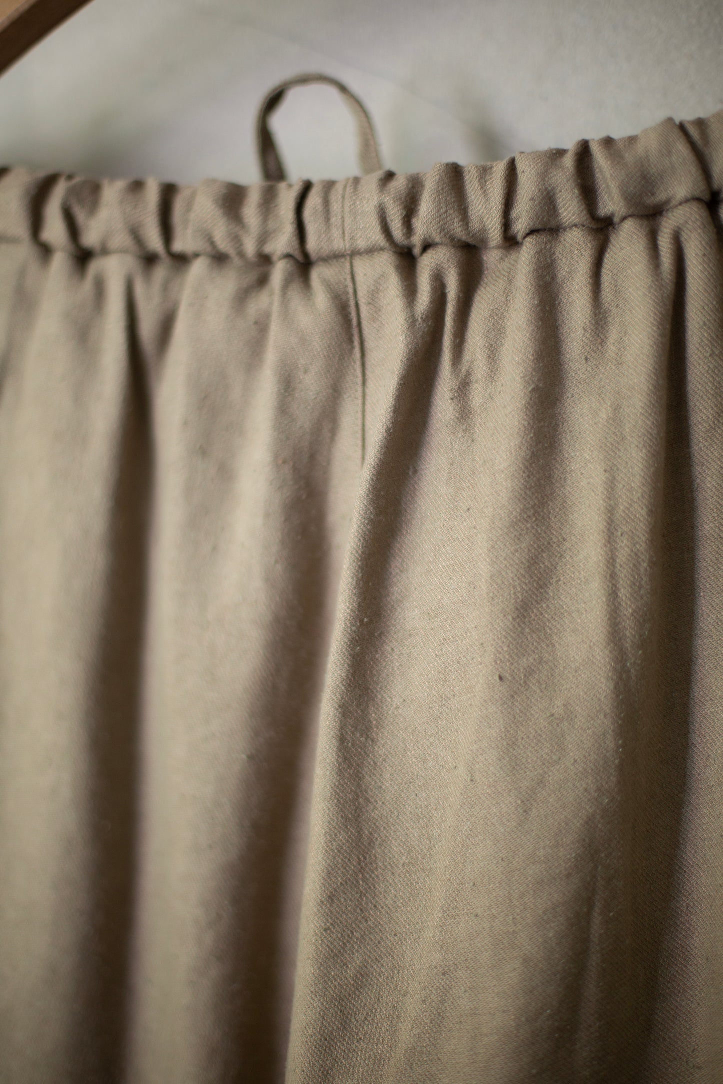 Straight pants in taupe silk linen twill