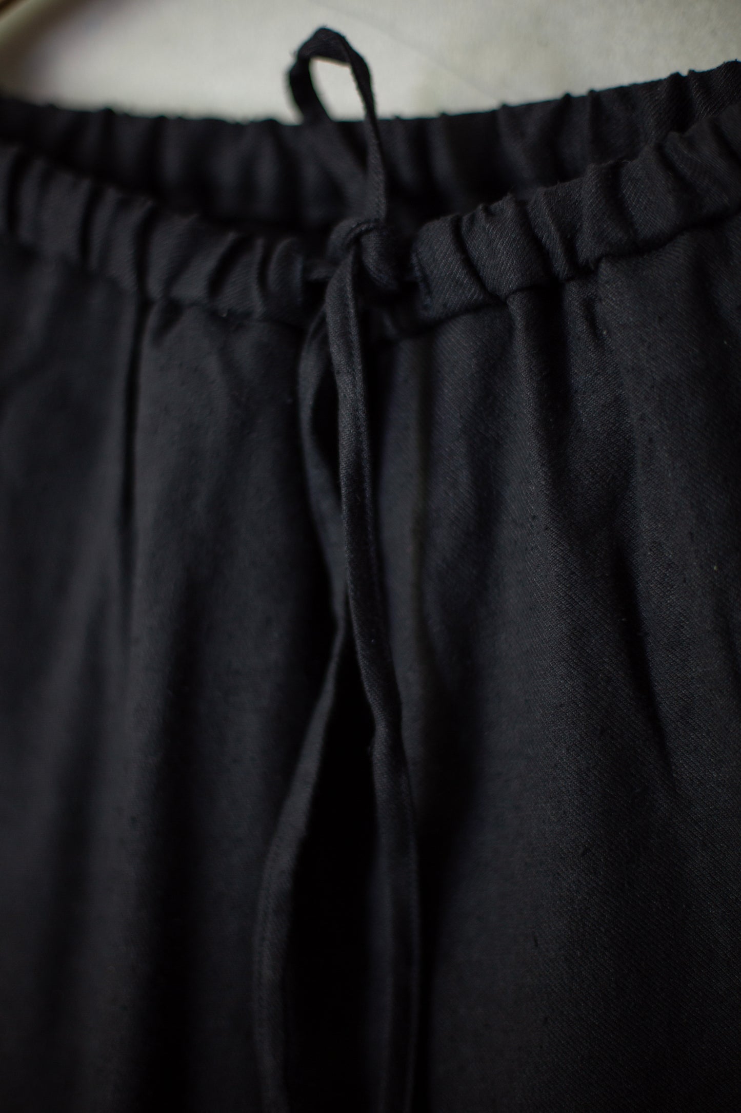 Straight pants in black silk linen twill