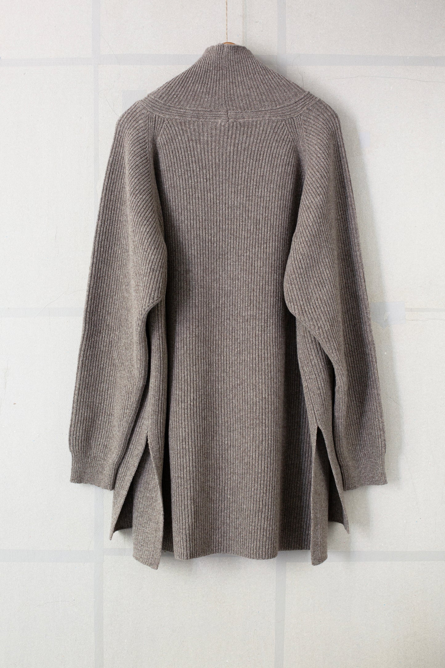 KNIT#74 - SARTUUL WOOL NATURAL GREY