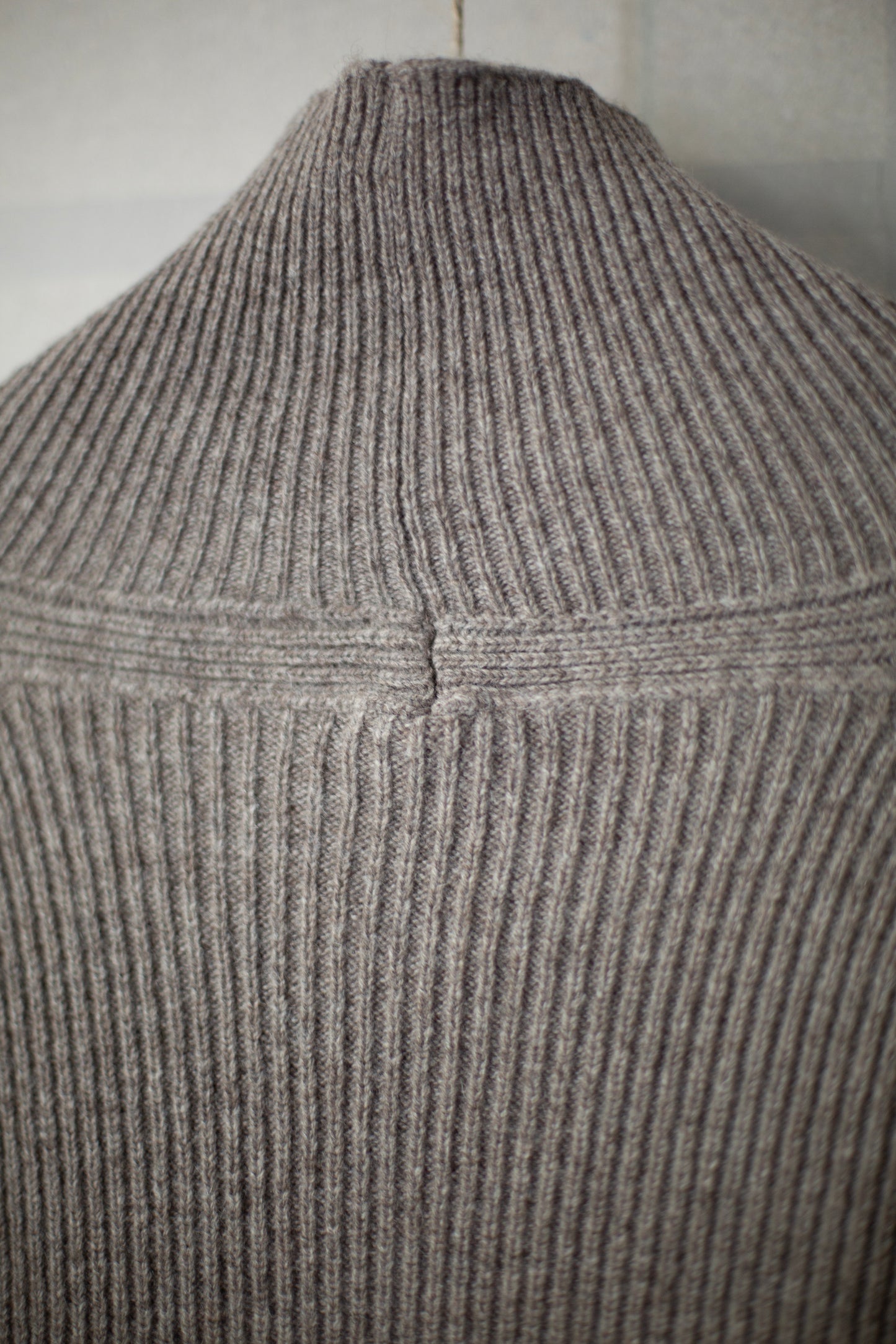 KNIT#74 - SARTUUL WOOL NATURAL GREY