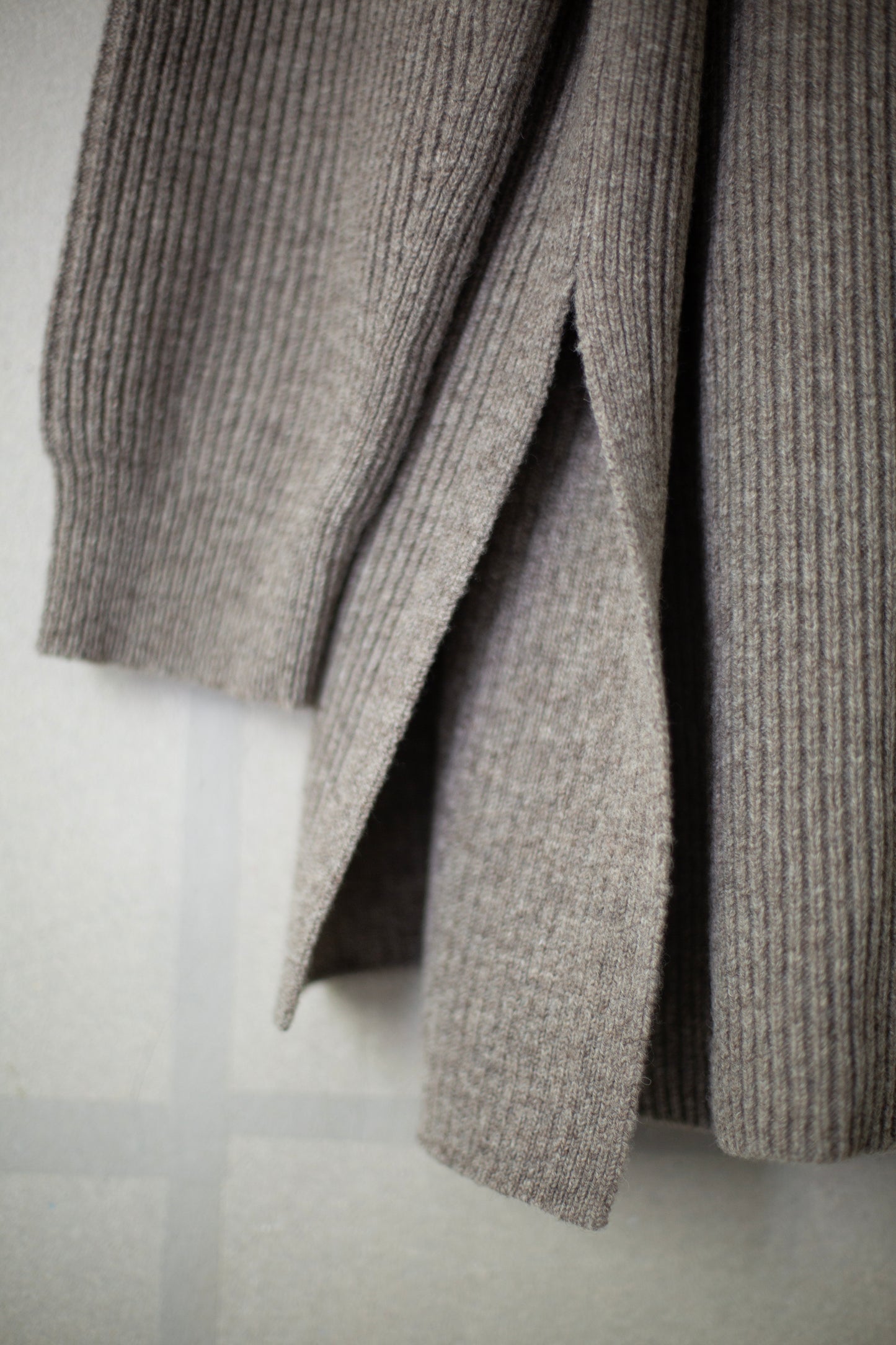 KNIT#74 - SARTUUL WOOL NATURAL GREY