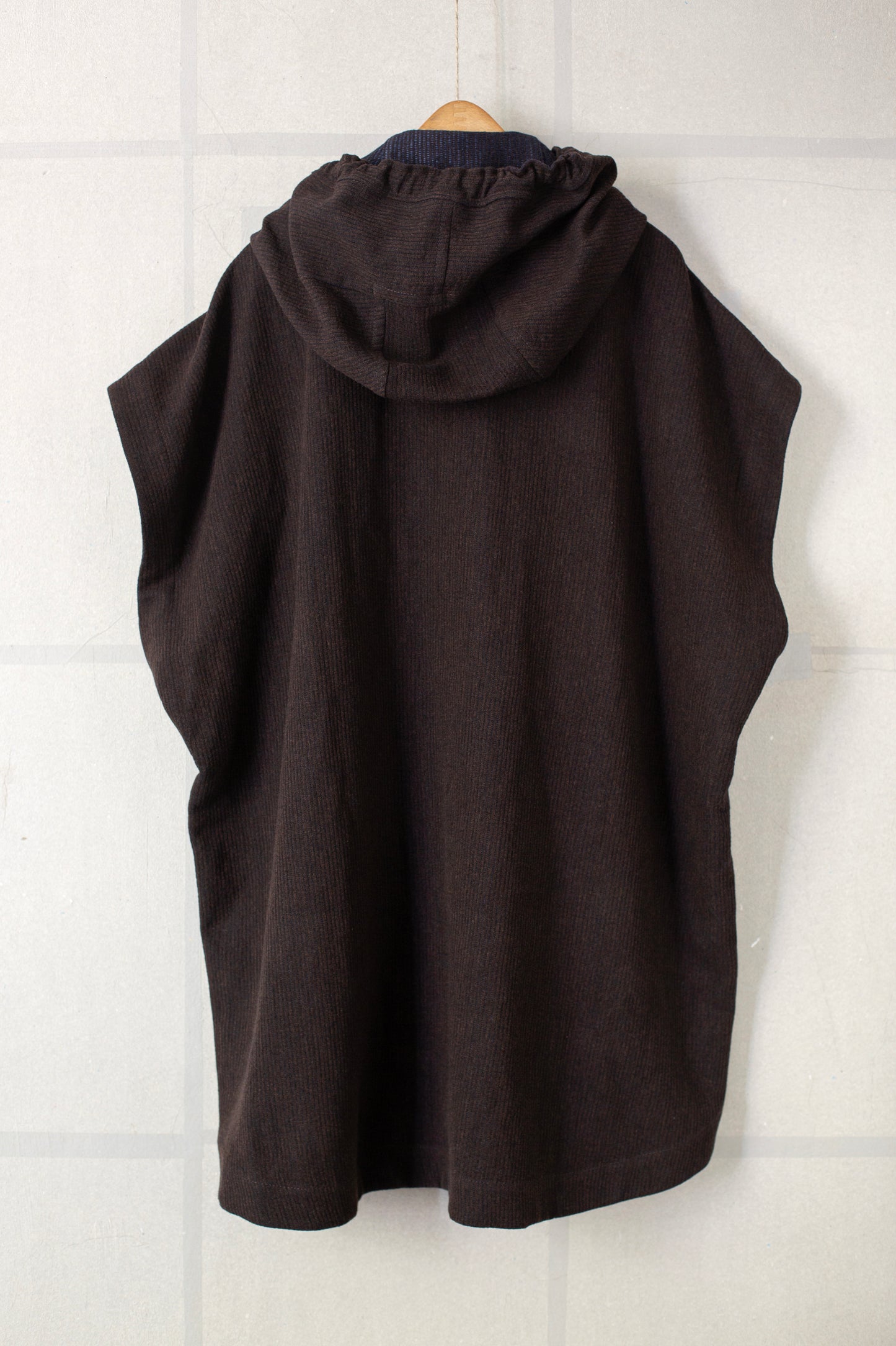 CAPE#5 - RIDGED LINEN WOOL EGGPLANT/INDIGO