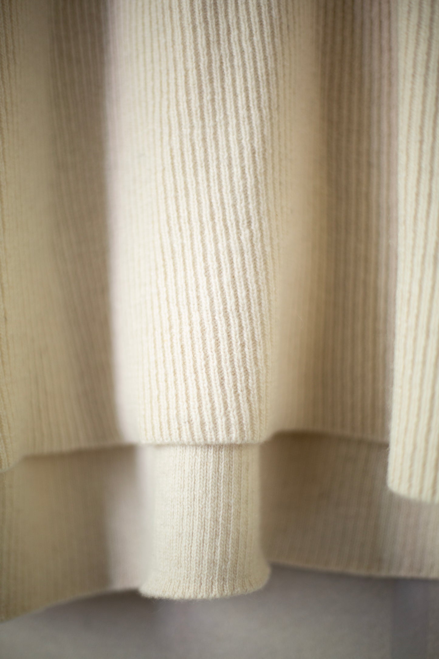 KNIT#74 - SARTUUL WOOL NATURAL WHITE