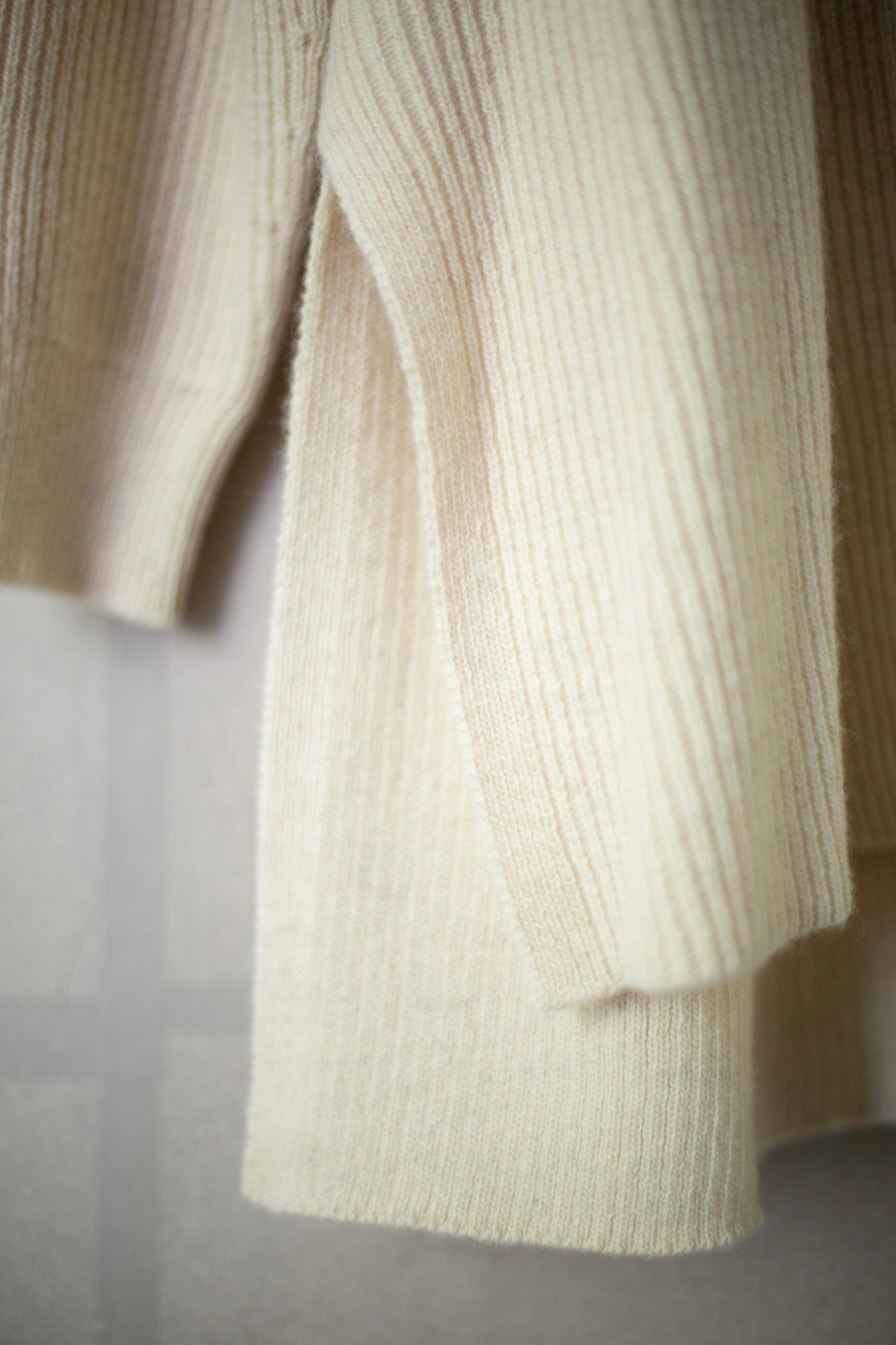 KNIT#74 - SARTUUL WOOL NATURAL WHITE