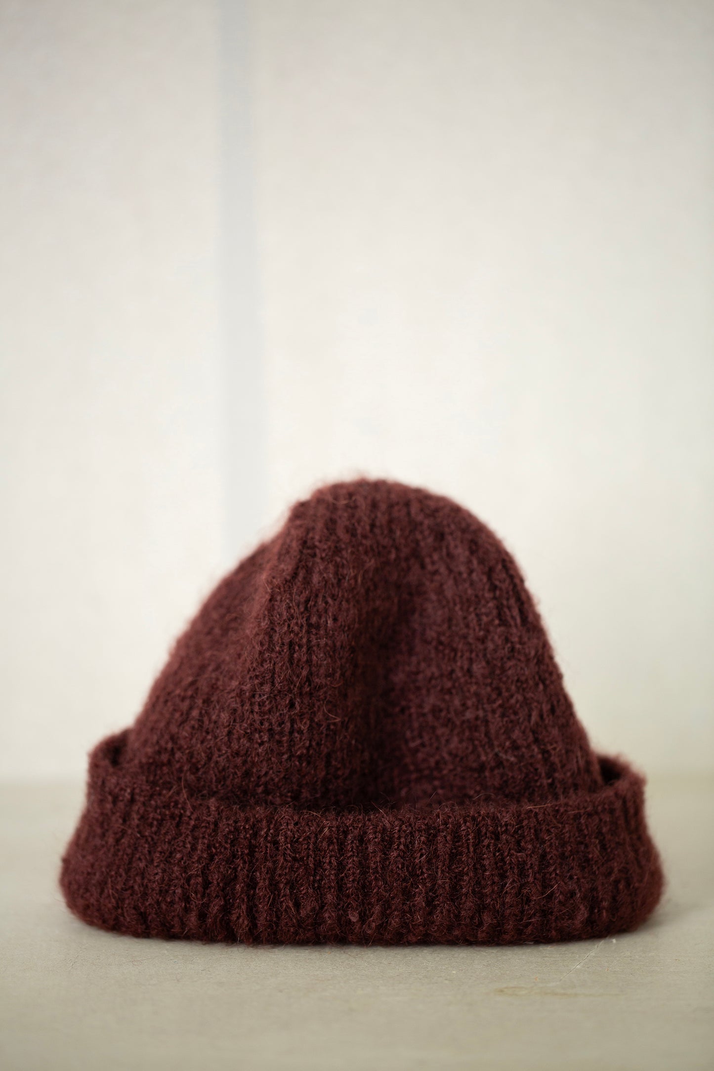 BEANIE#5 - GOAT MOHAIR OXBLOOD