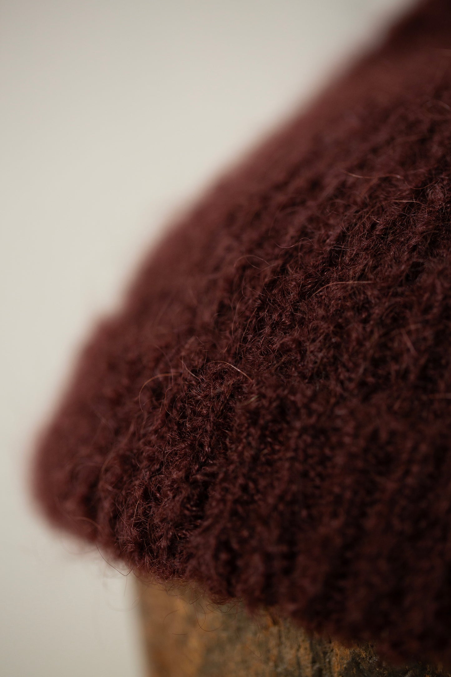 BEANIE#5 - GOAT MOHAIR OXBLOOD