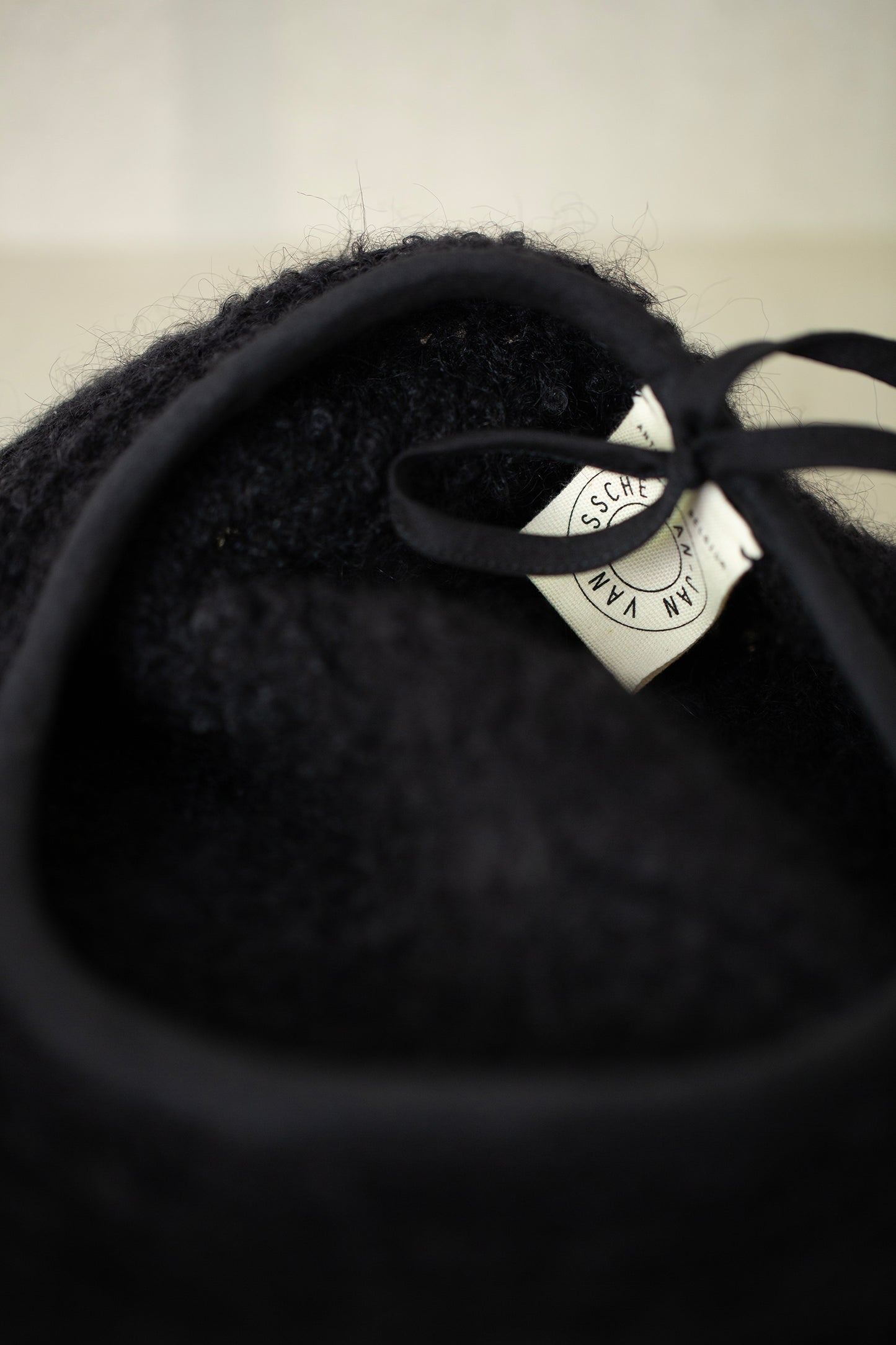 BERET#1 - GOAT MOHAIR BLACK