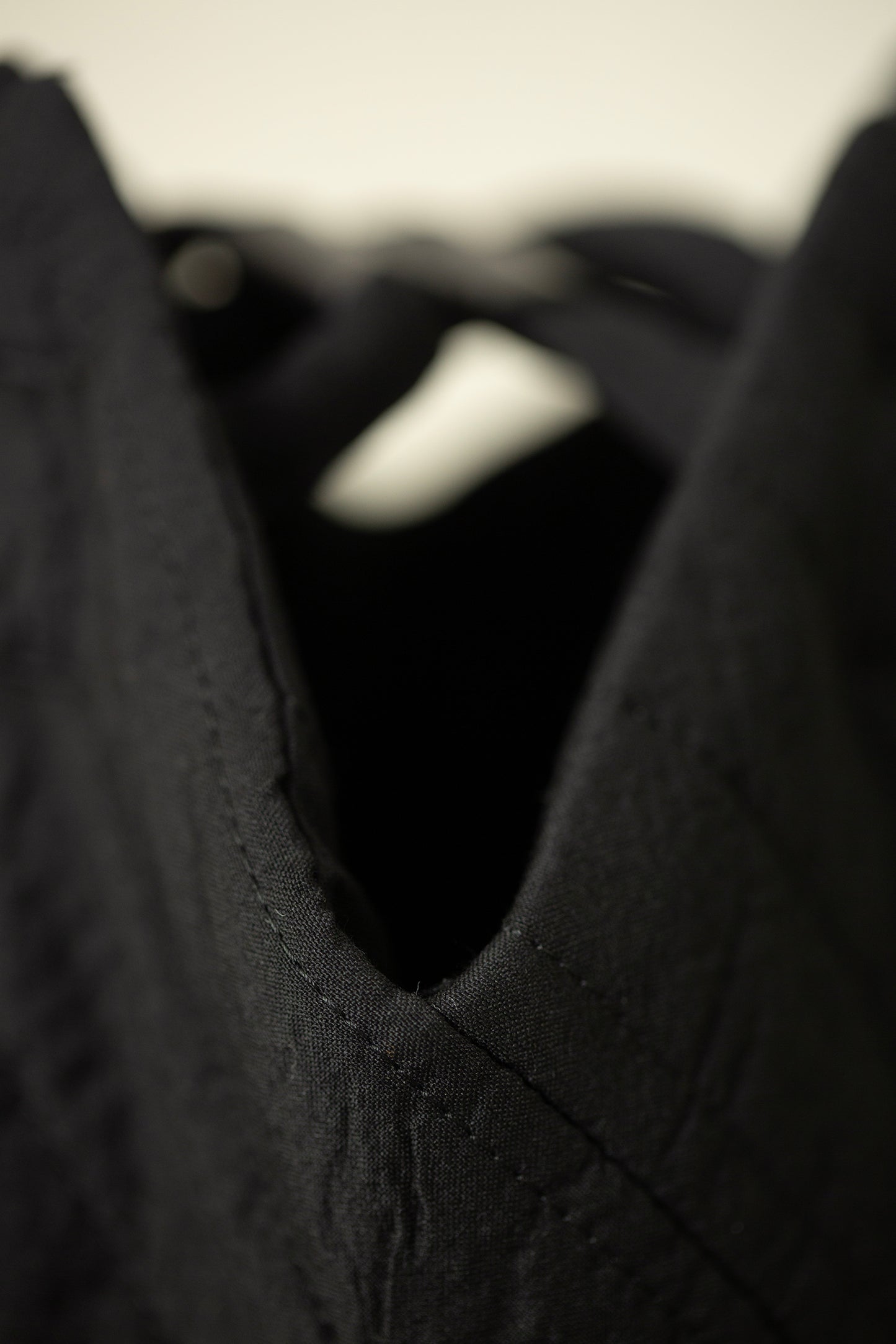 BAG#41 - WOOL SILK CLOTH PADDED DEEP BLACK