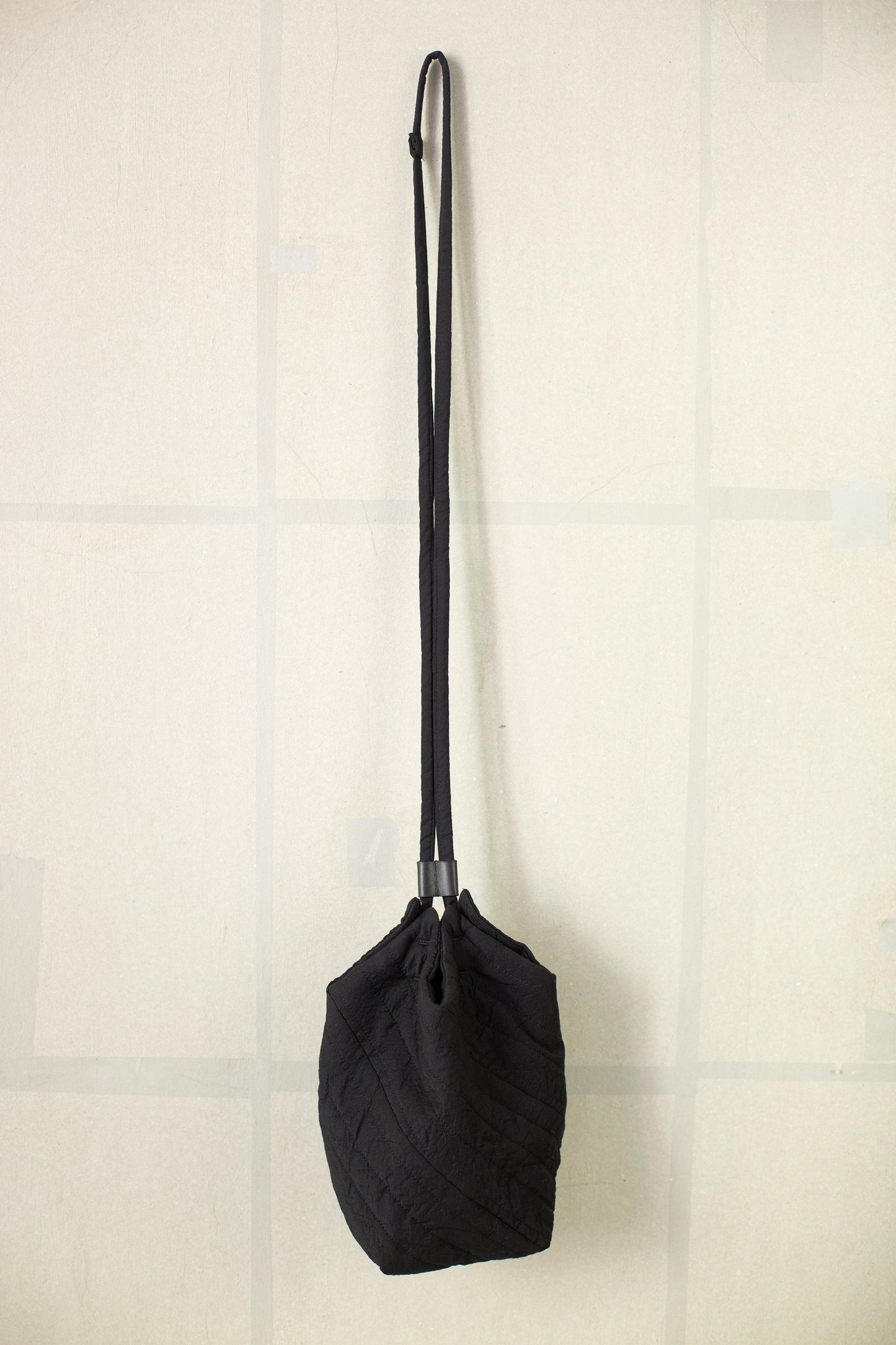 BAG#41 - WOOL SILK CLOTH PADDED DEEP BLACK