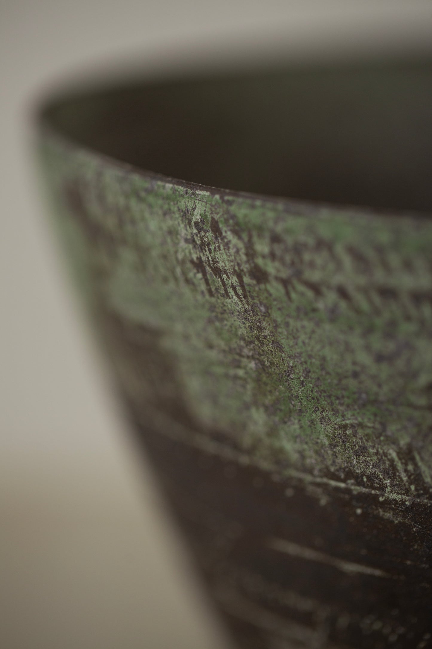 Large ceramic bowl by Ciprian Tocu