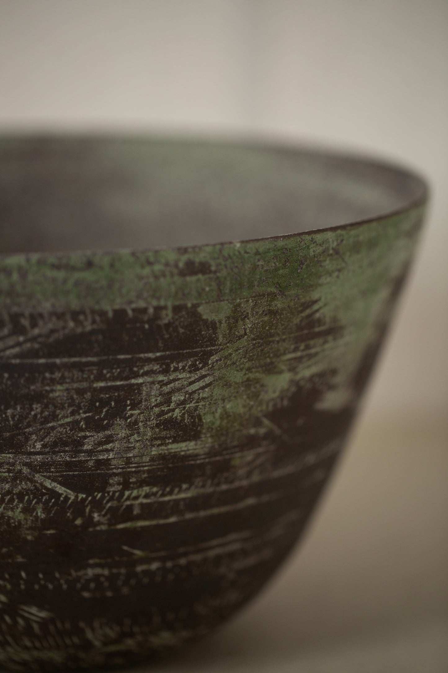 Large ceramic bowl by Ciprian Tocu