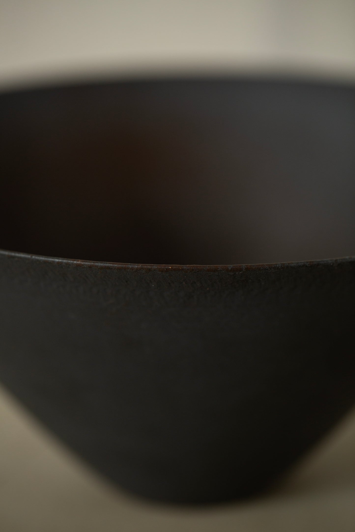 Large ceramic bowl by Ciprian Tocu