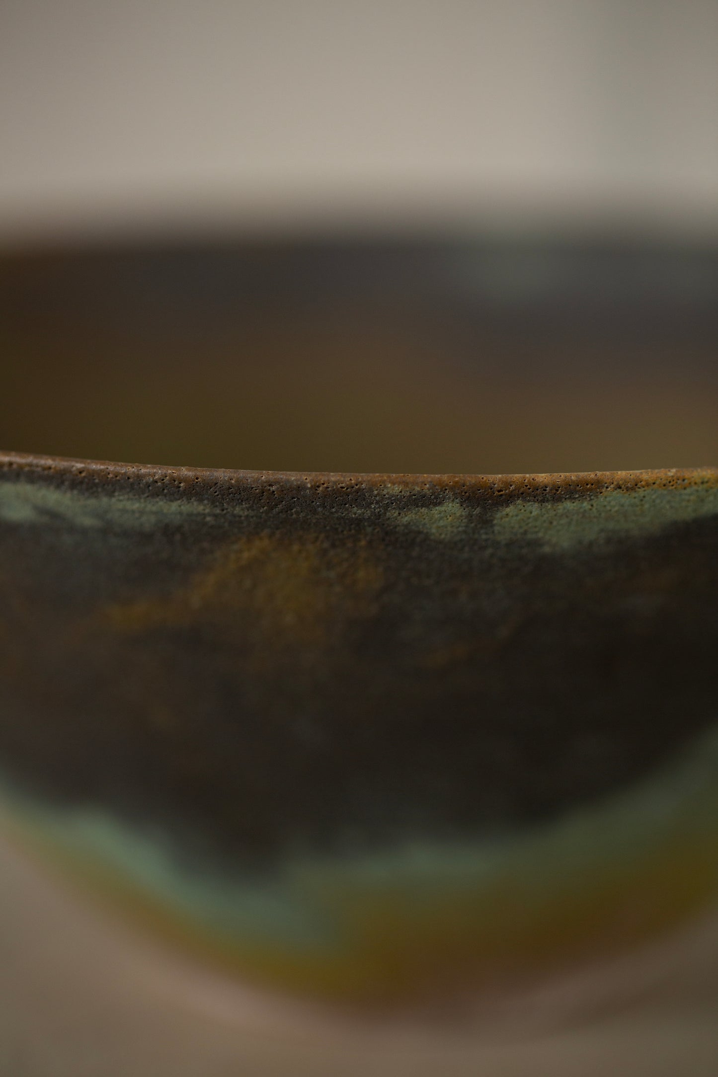 Ceramic bowl by Ciprian Tocu