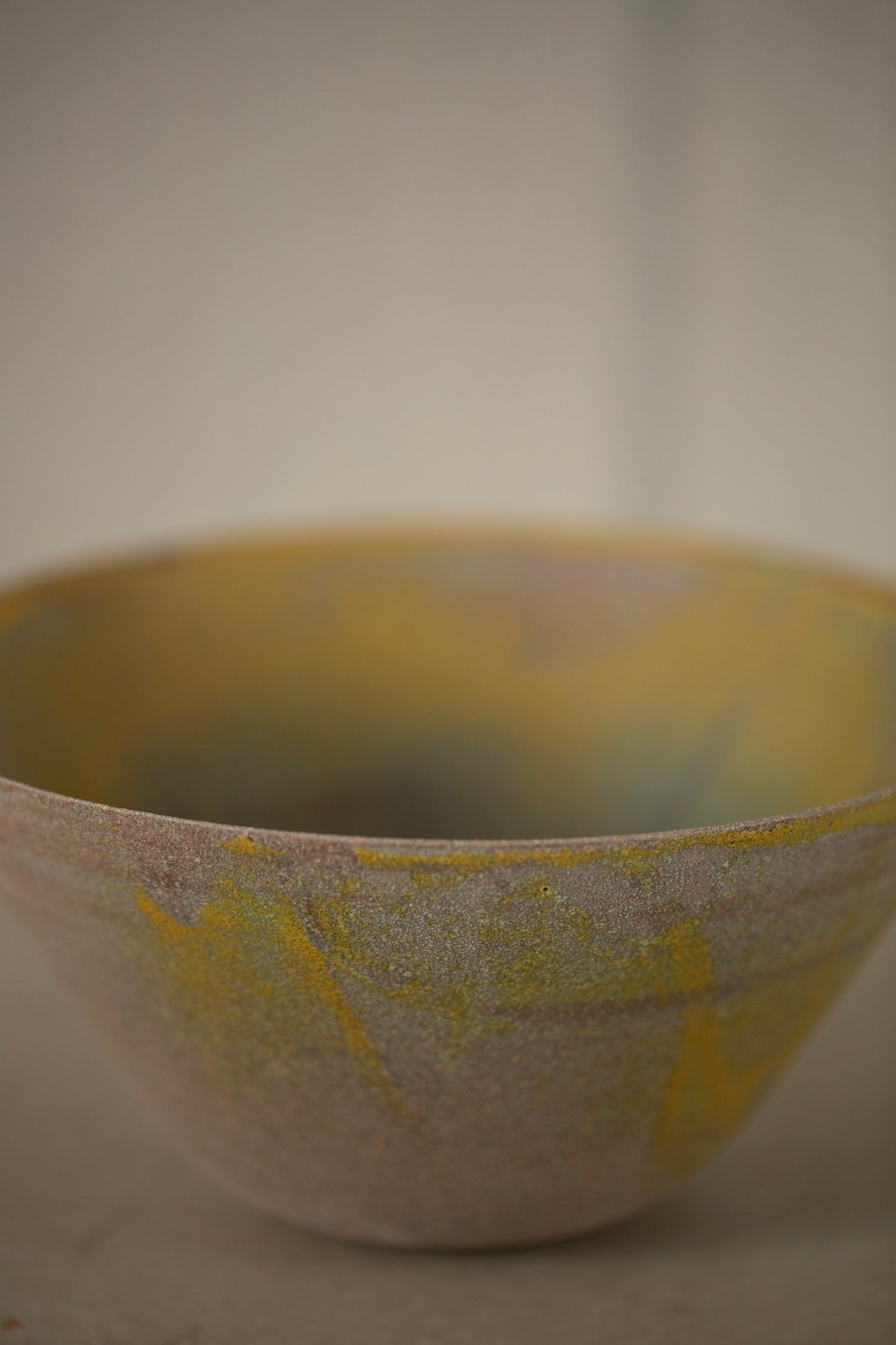 Ceramic bowl by Ciprian Tocu