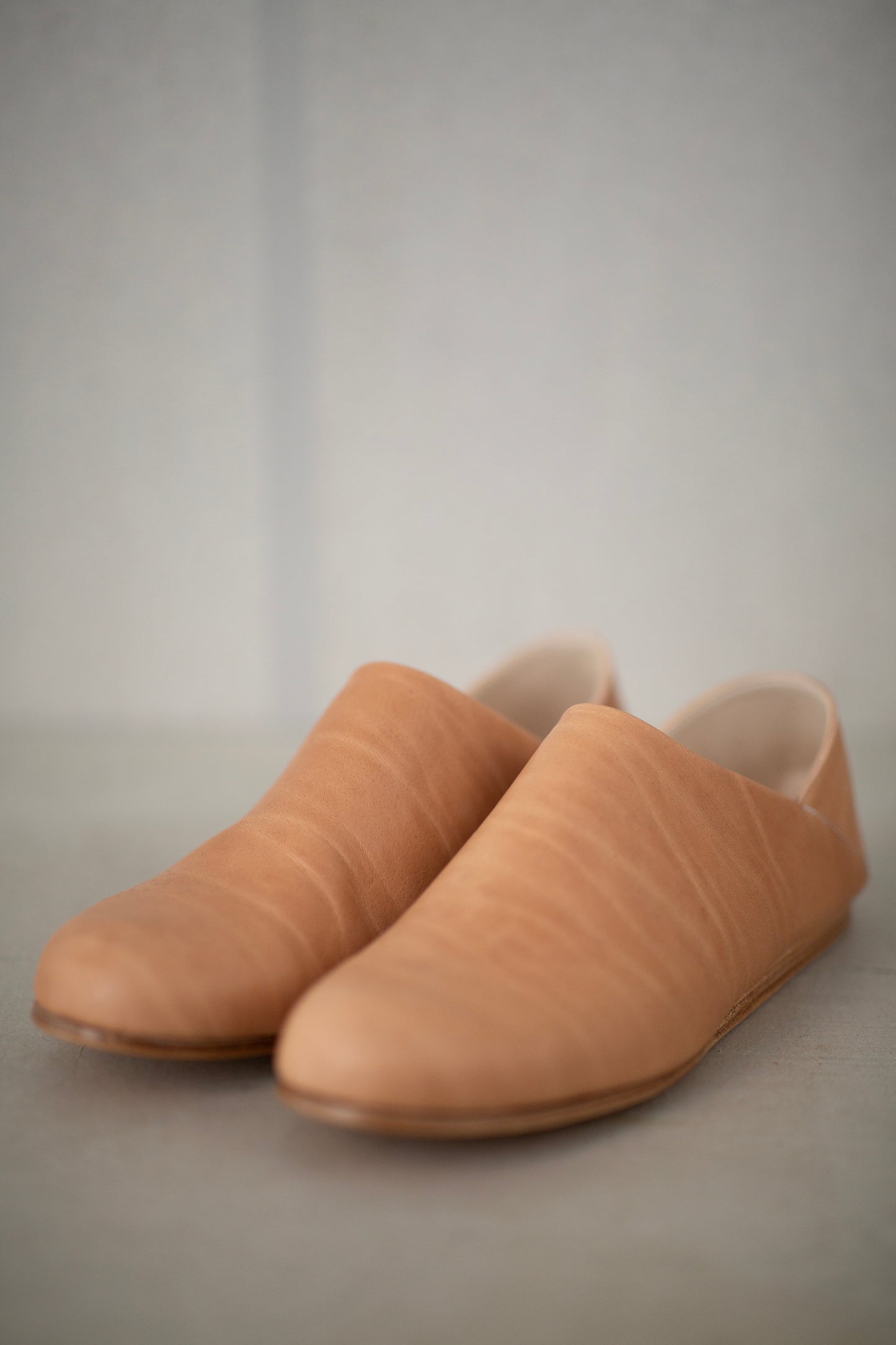 handmade cowhide babouche natural
