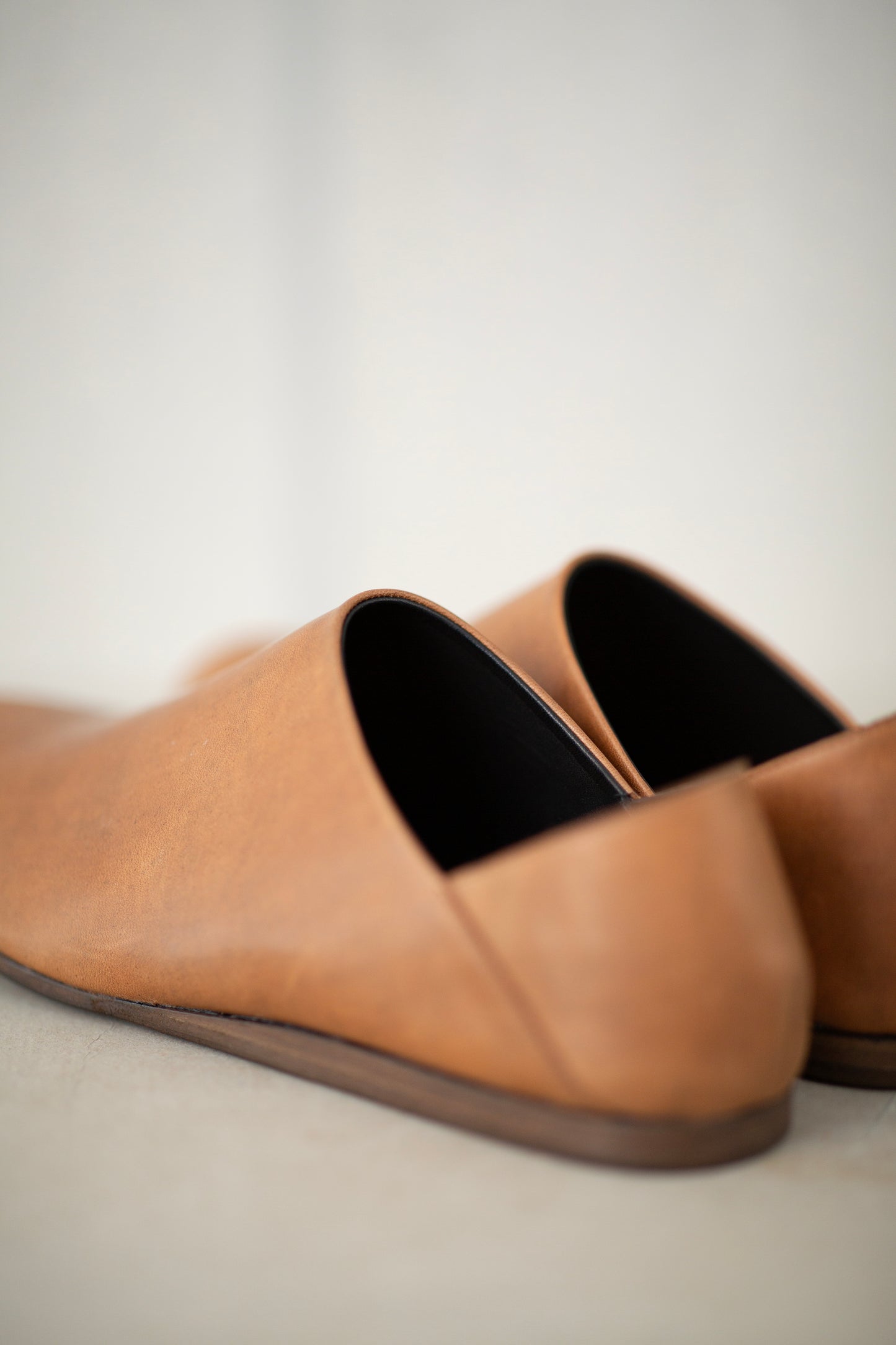 handmade horsehide babouche brown