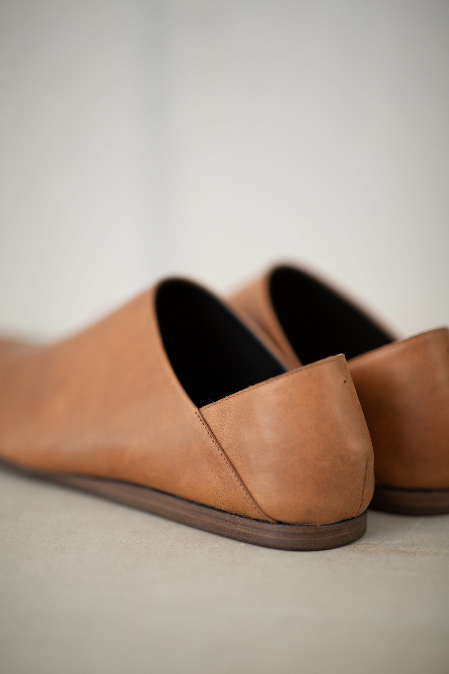 handmade horsehide babouche brown