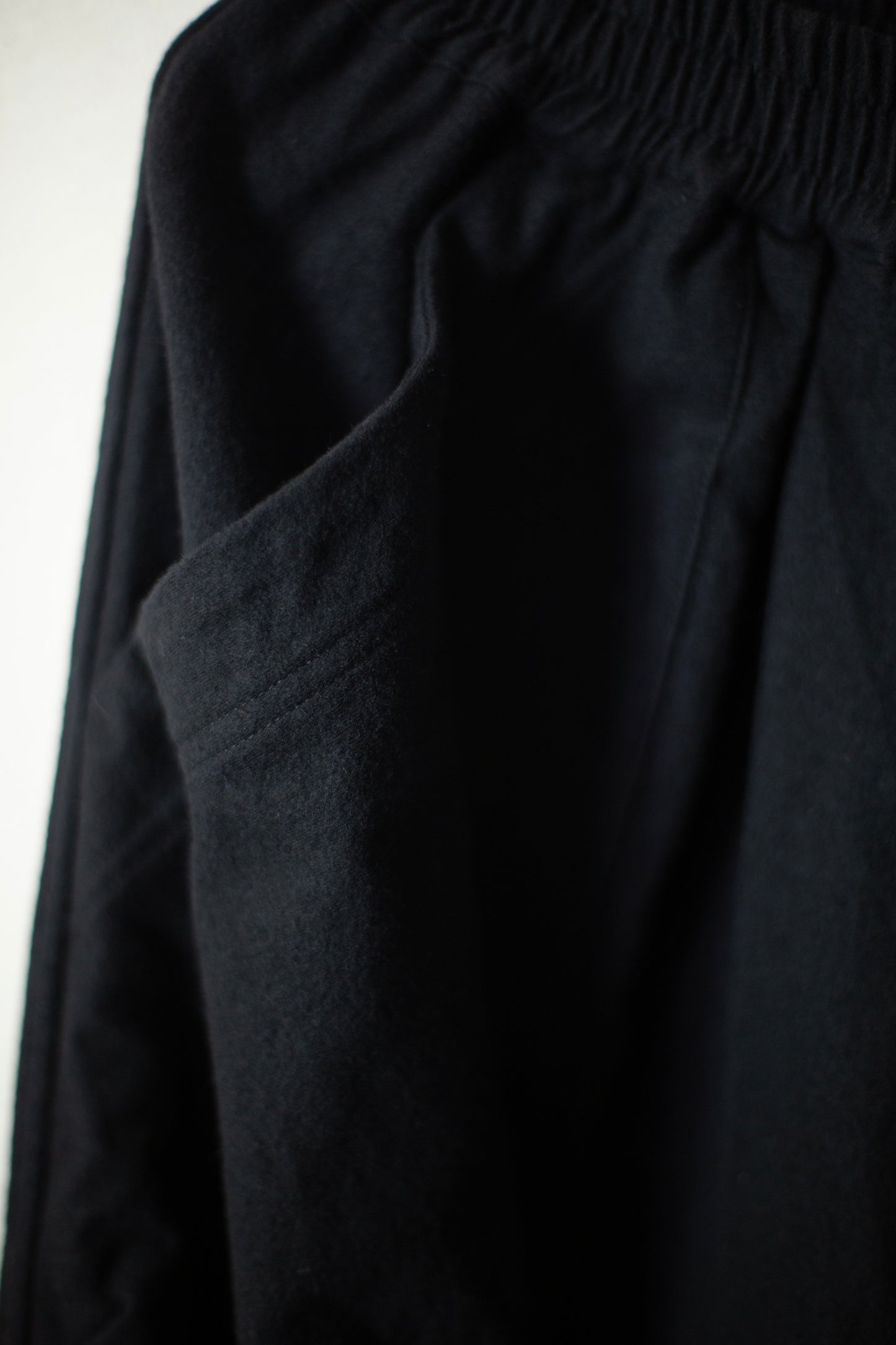 black brushed soft wool cloth wide easy pants