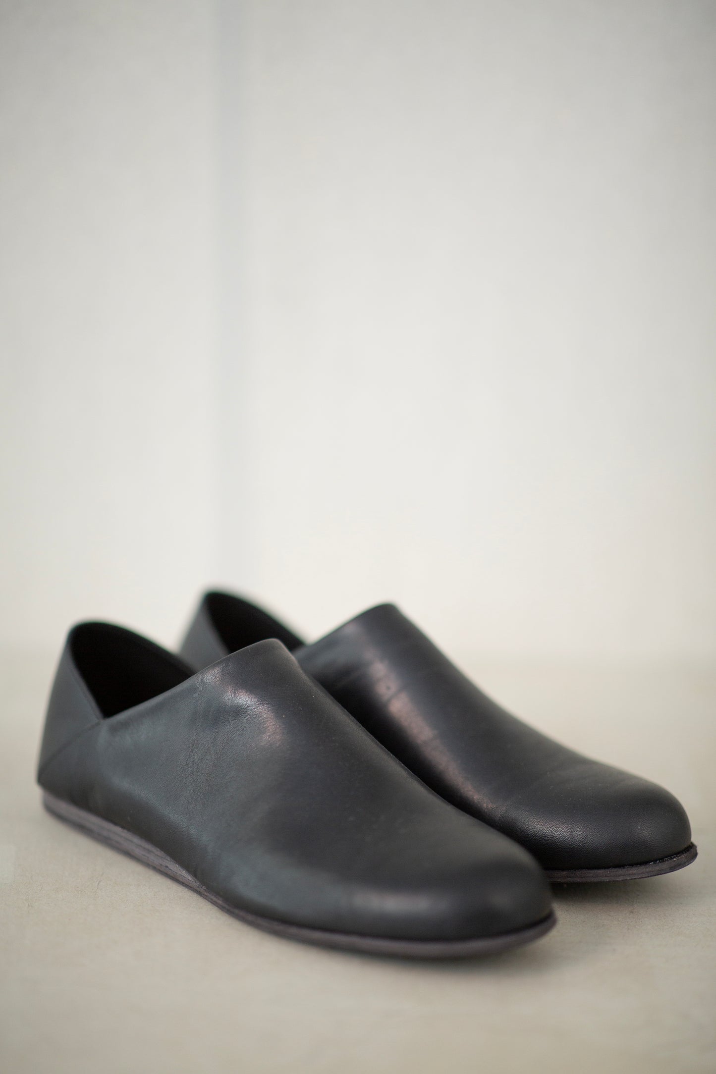 handmade cowhide babouche black