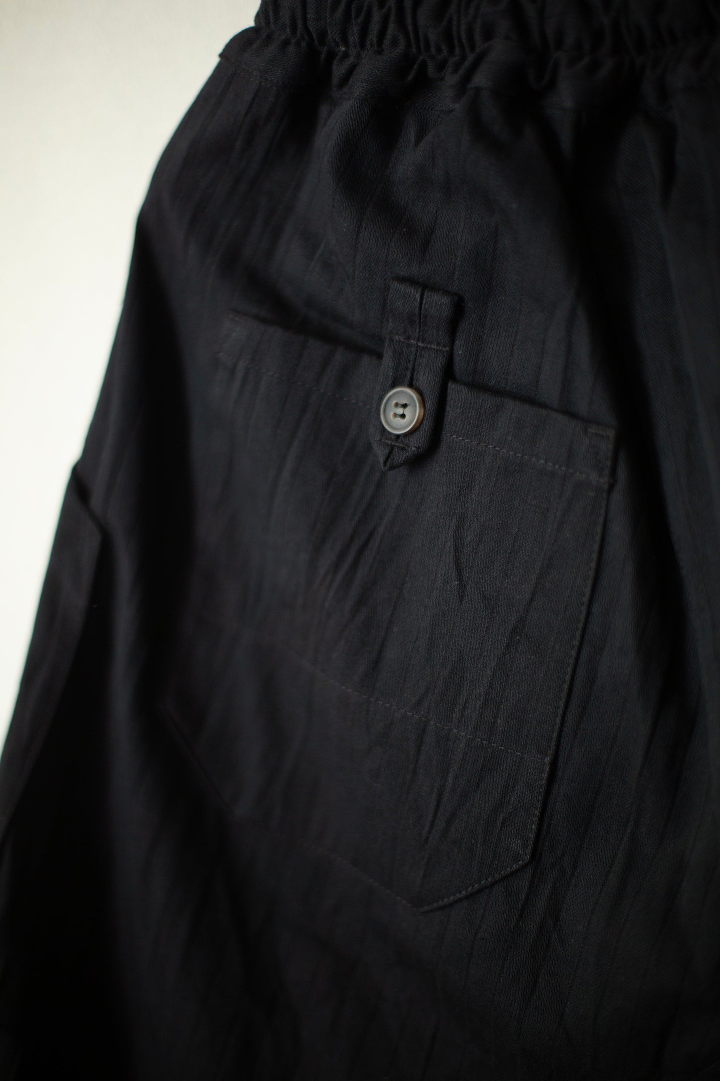 TROUSERS#88 - WRINKLE COTTON BLACK STRIPED