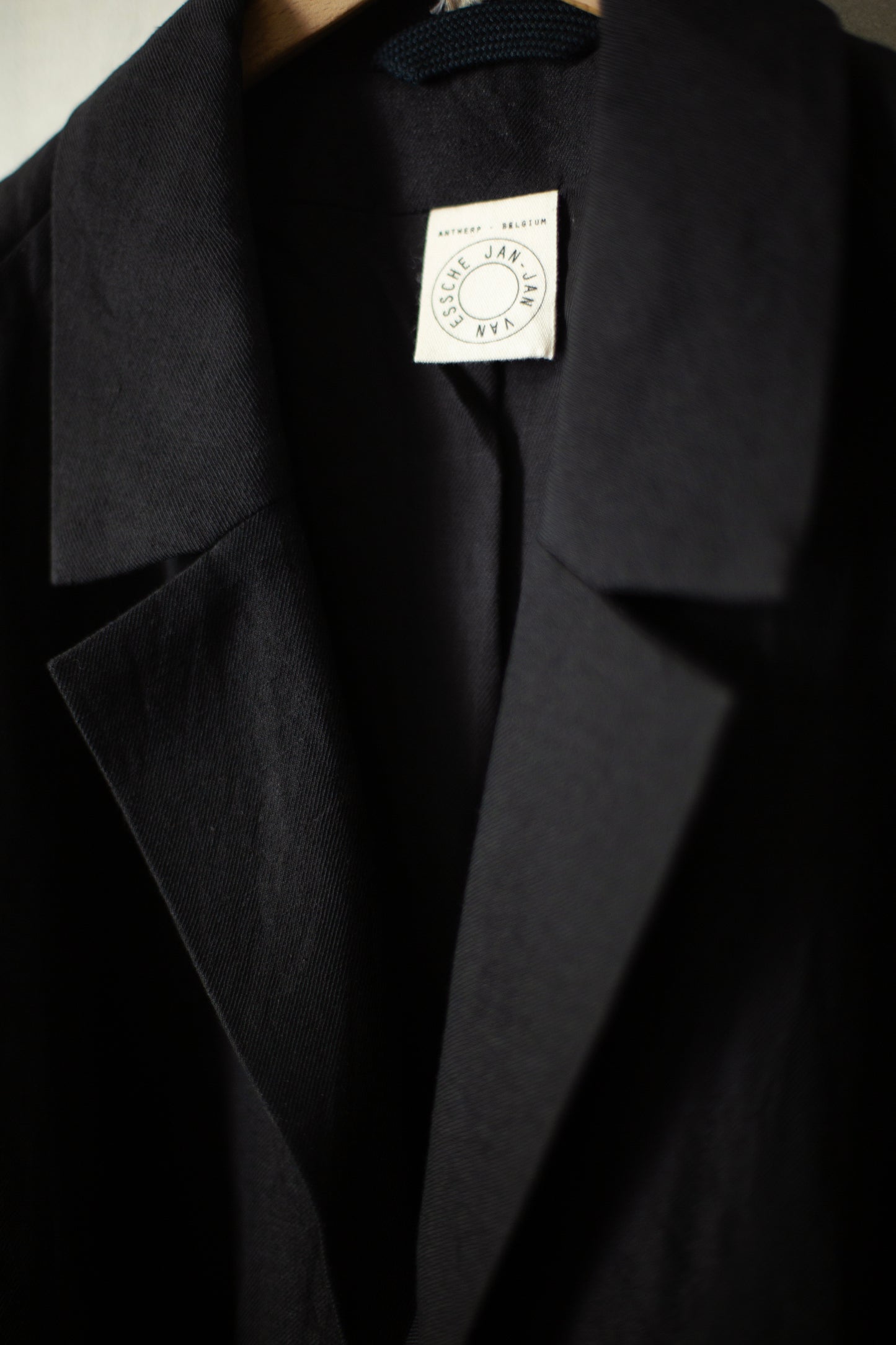 COAT#33 - LINEN WOOL TWILL PITCH BLACK