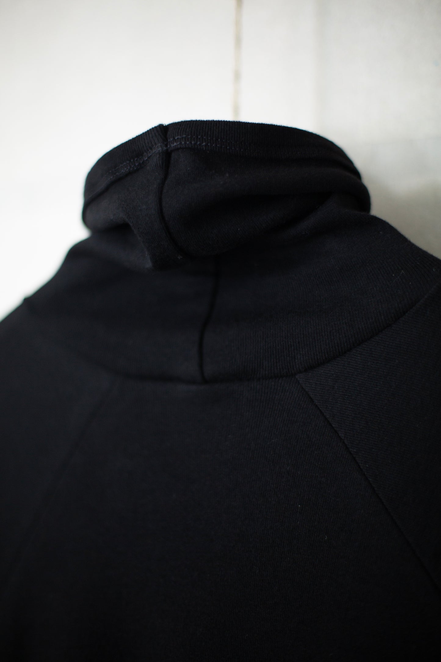 TEE#65 - COTTON/CASHMERE 1/1 RIB BLACK