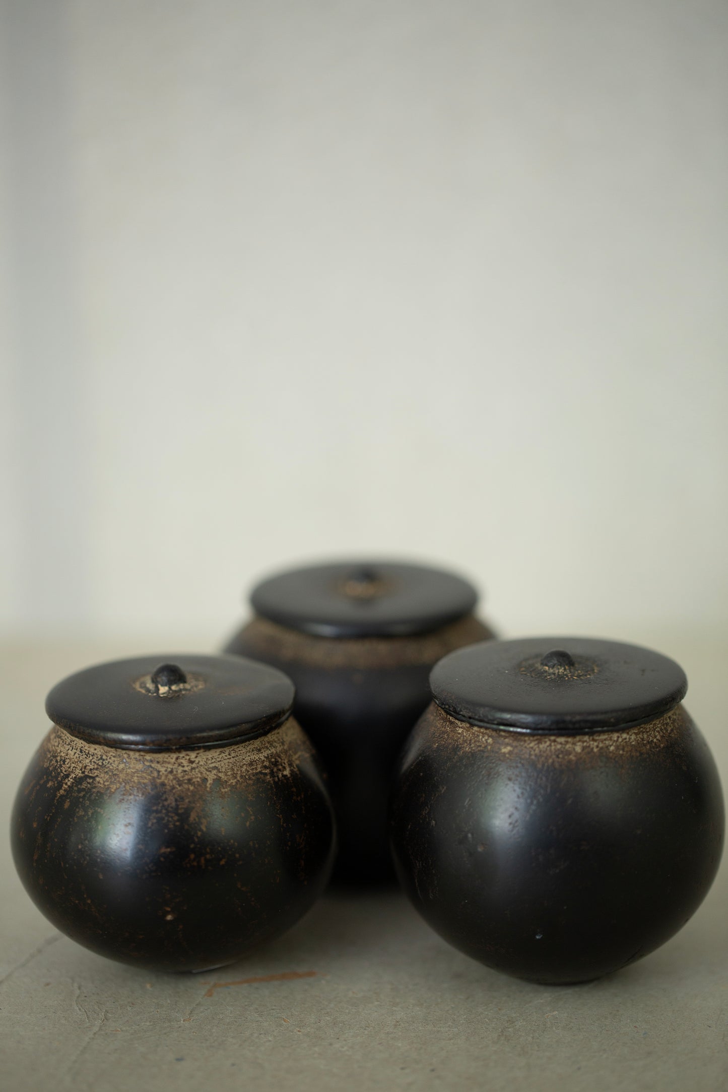Small Ceramic container by Kenta Anzai