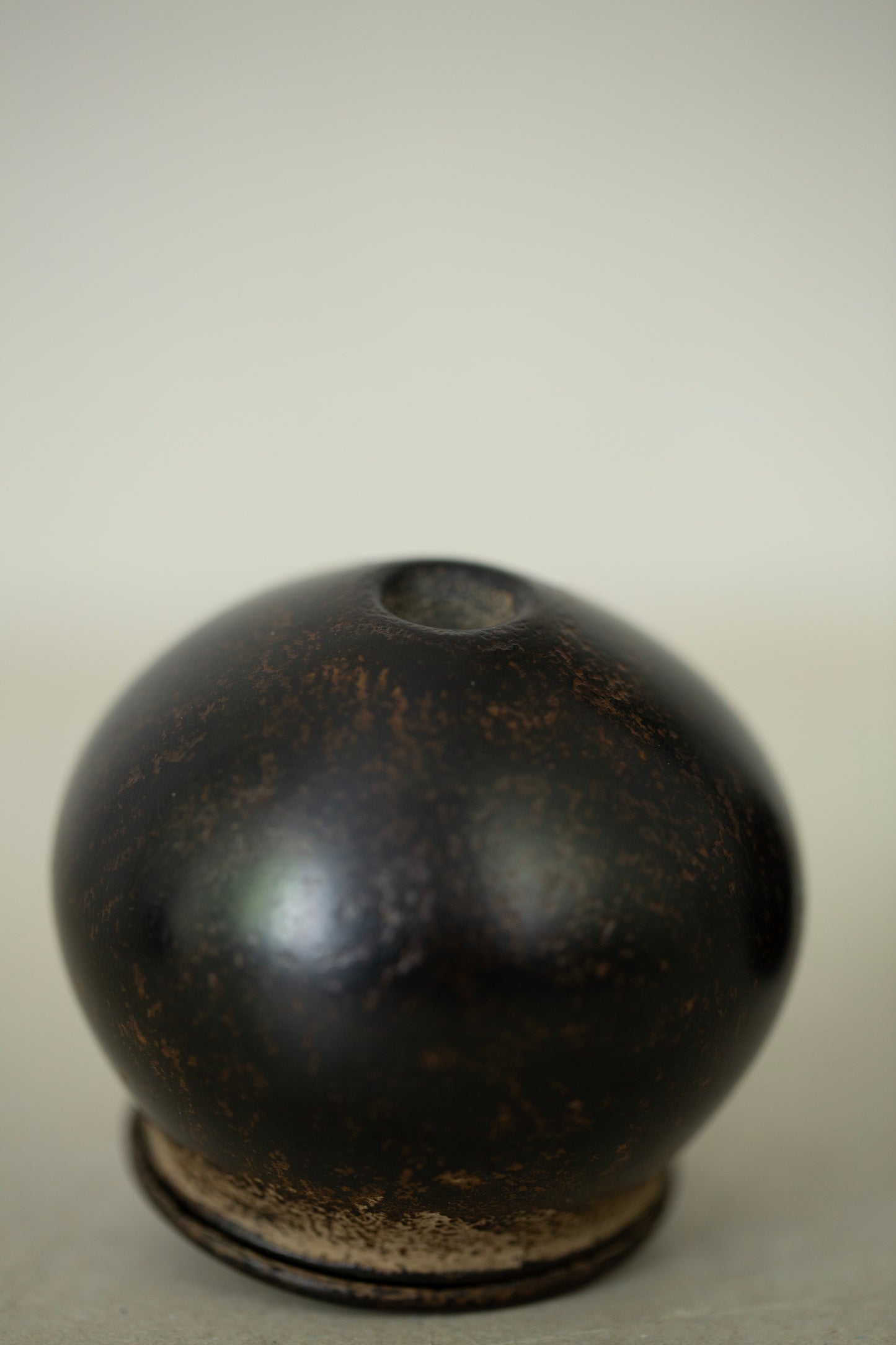 Small Ceramic container by Kenta Anzai