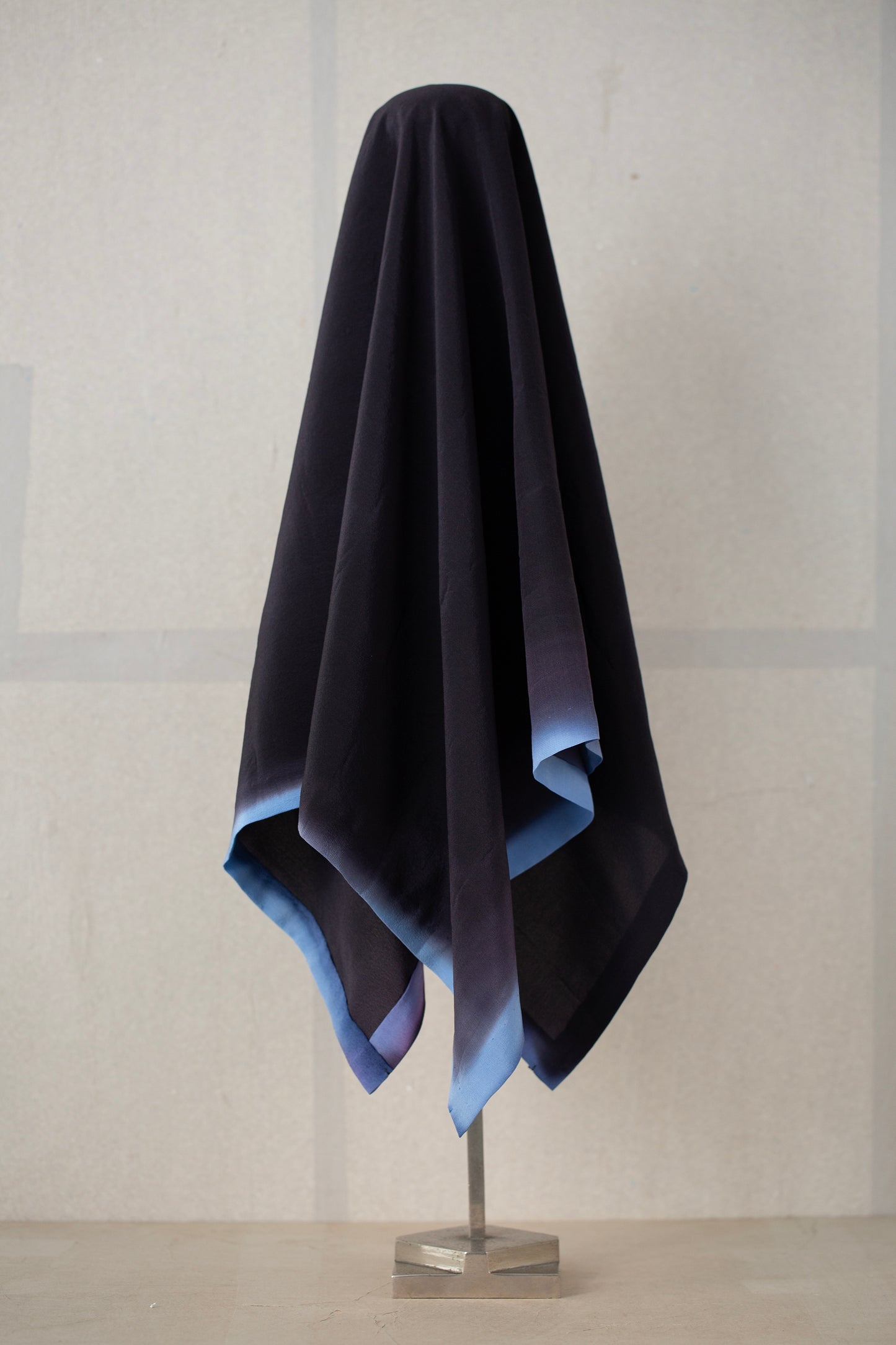NIGHT CARRé (L) Hand Dyed Scarf - SERIE NR. 042