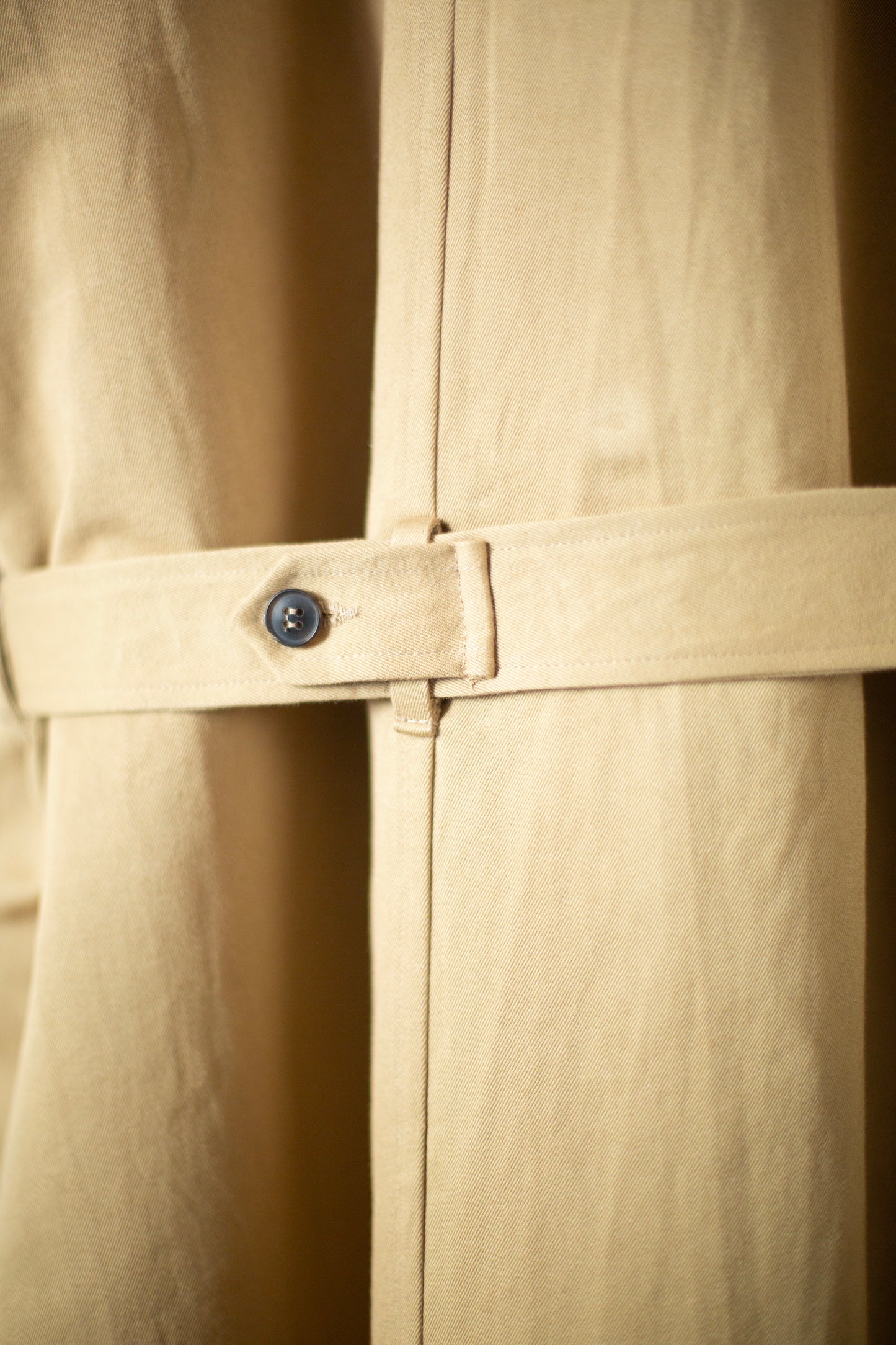 SLEEVELESS COAT#3 - COTTON WASHI TWILL GALLNUT