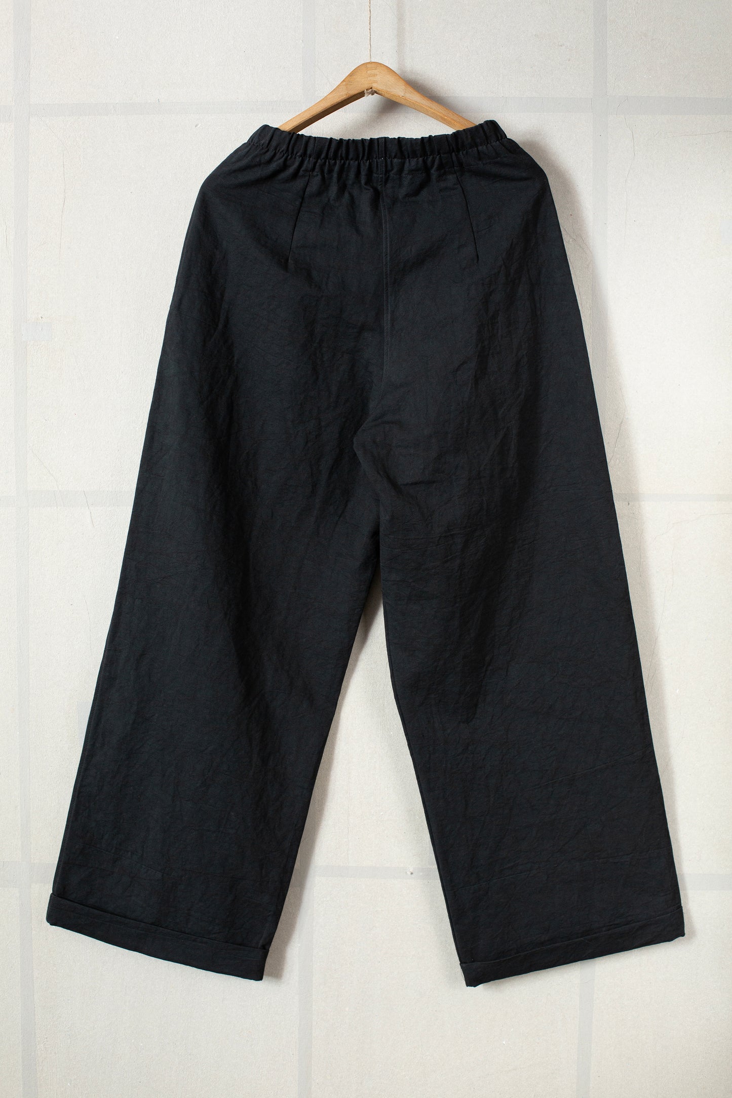 black tall trouser