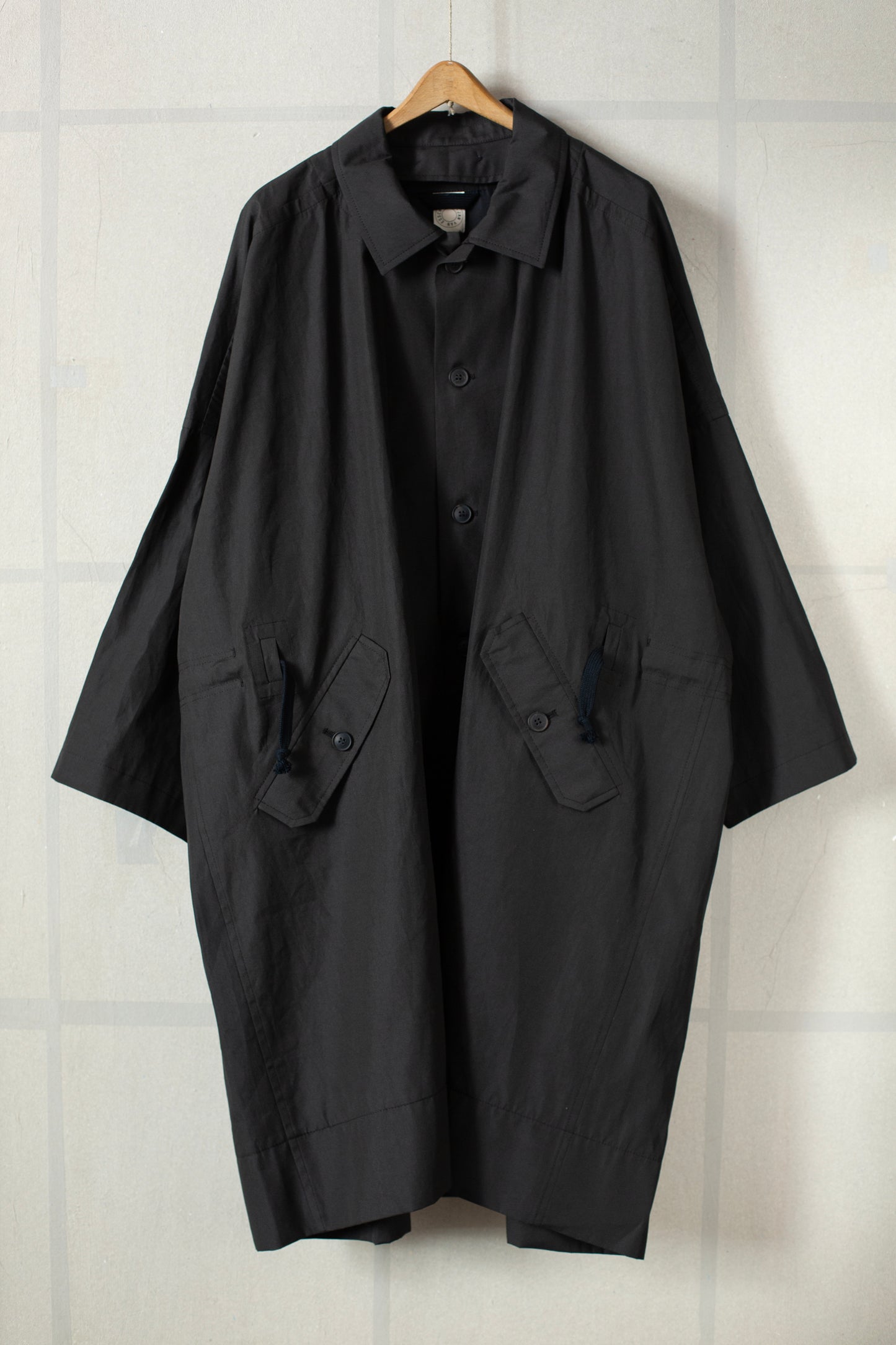 COAT#32 - COATED CLOTH TAR BLACK