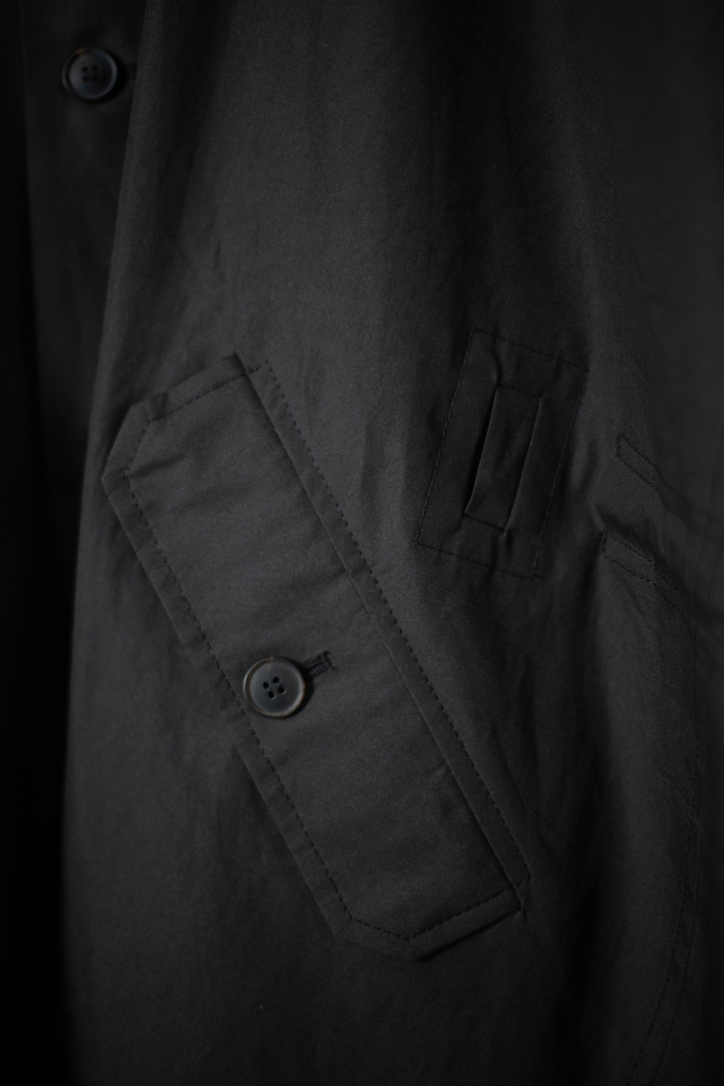 COAT#32 - COATED CLOTH TAR BLACK