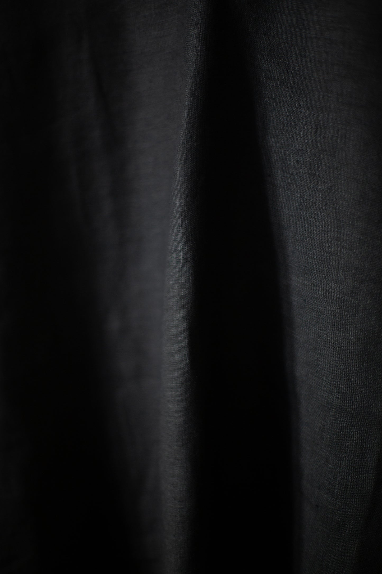long sleeve pullover in black hemp