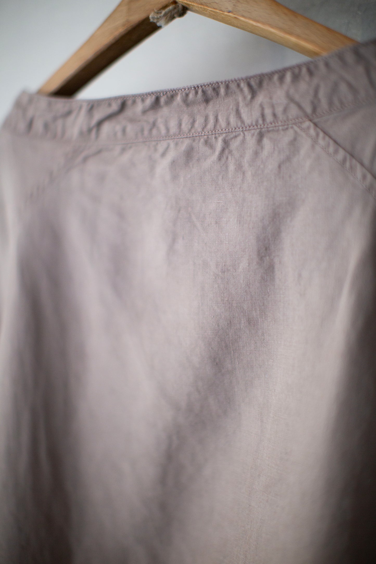longsleeve pullover in dark horse chestnut high density hemp