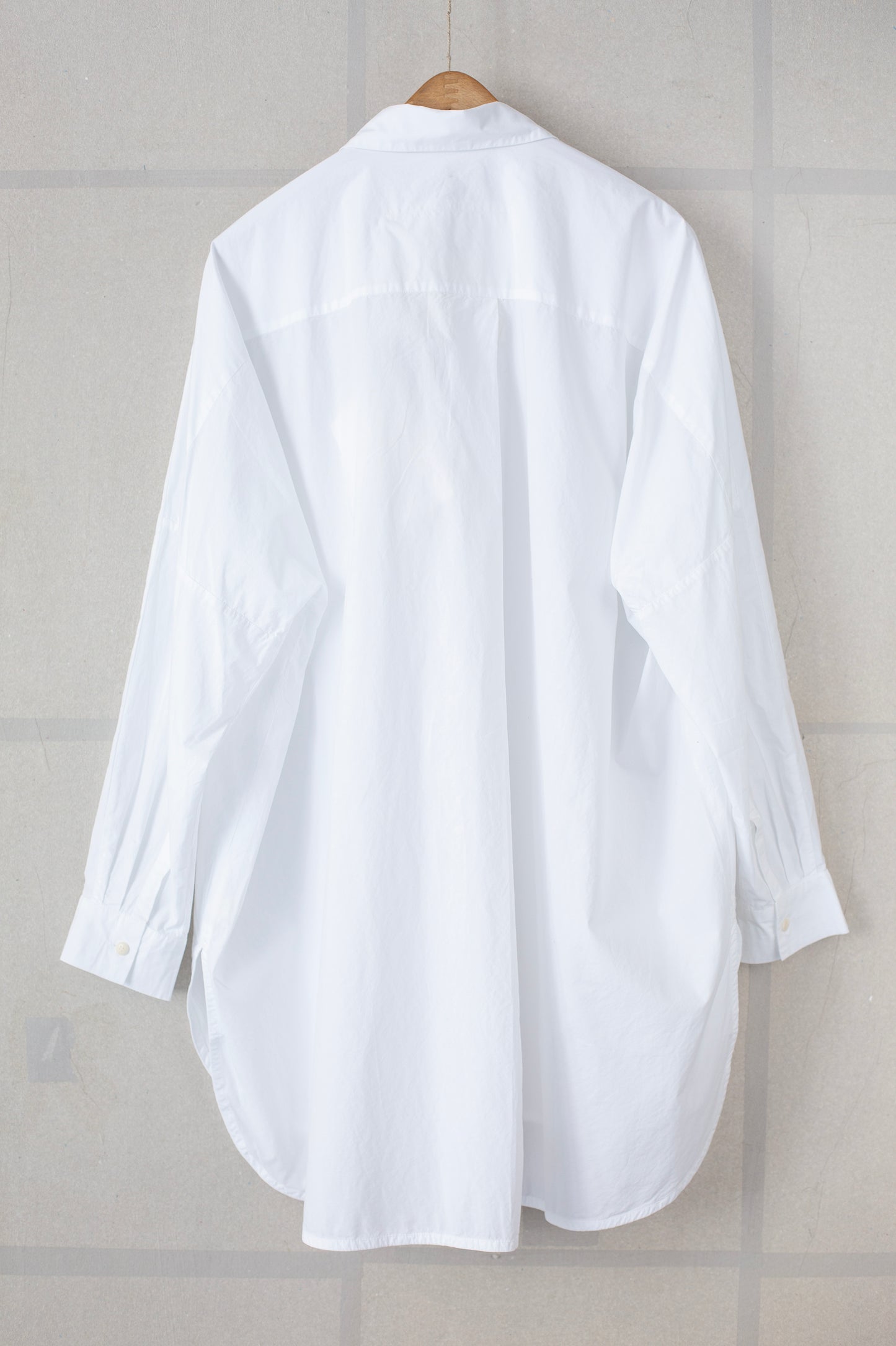 THE PAINTER SHIRT IN CHALK POPLIN